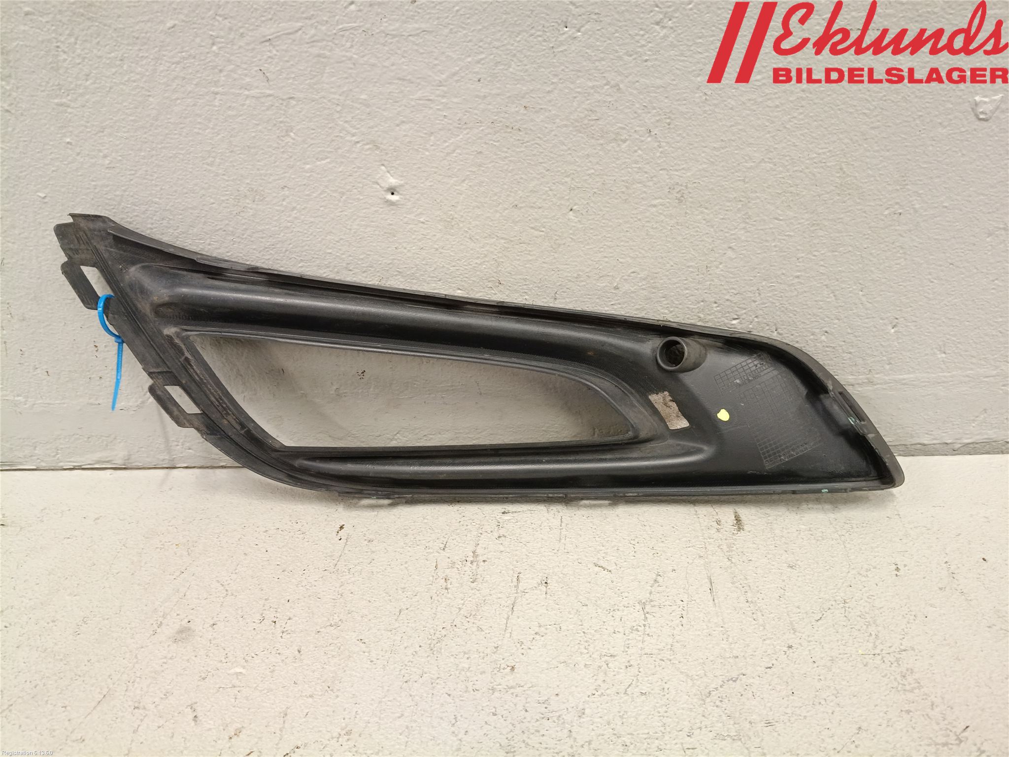 Opel ASTRA K 16-22 Dimljussarg Fram