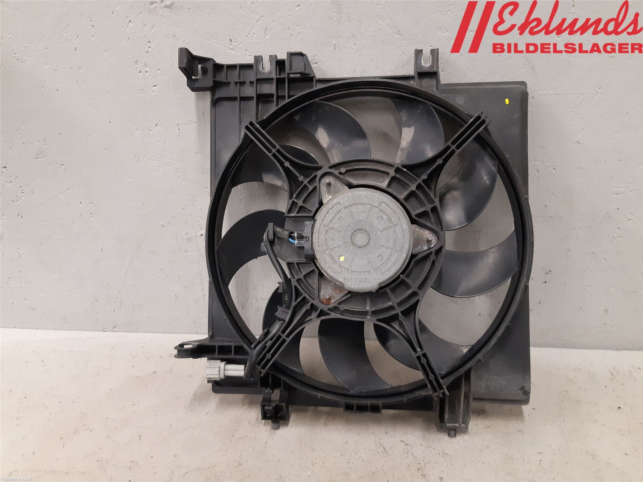 Subaru OUTBACK 10-15 Kylfläkt El