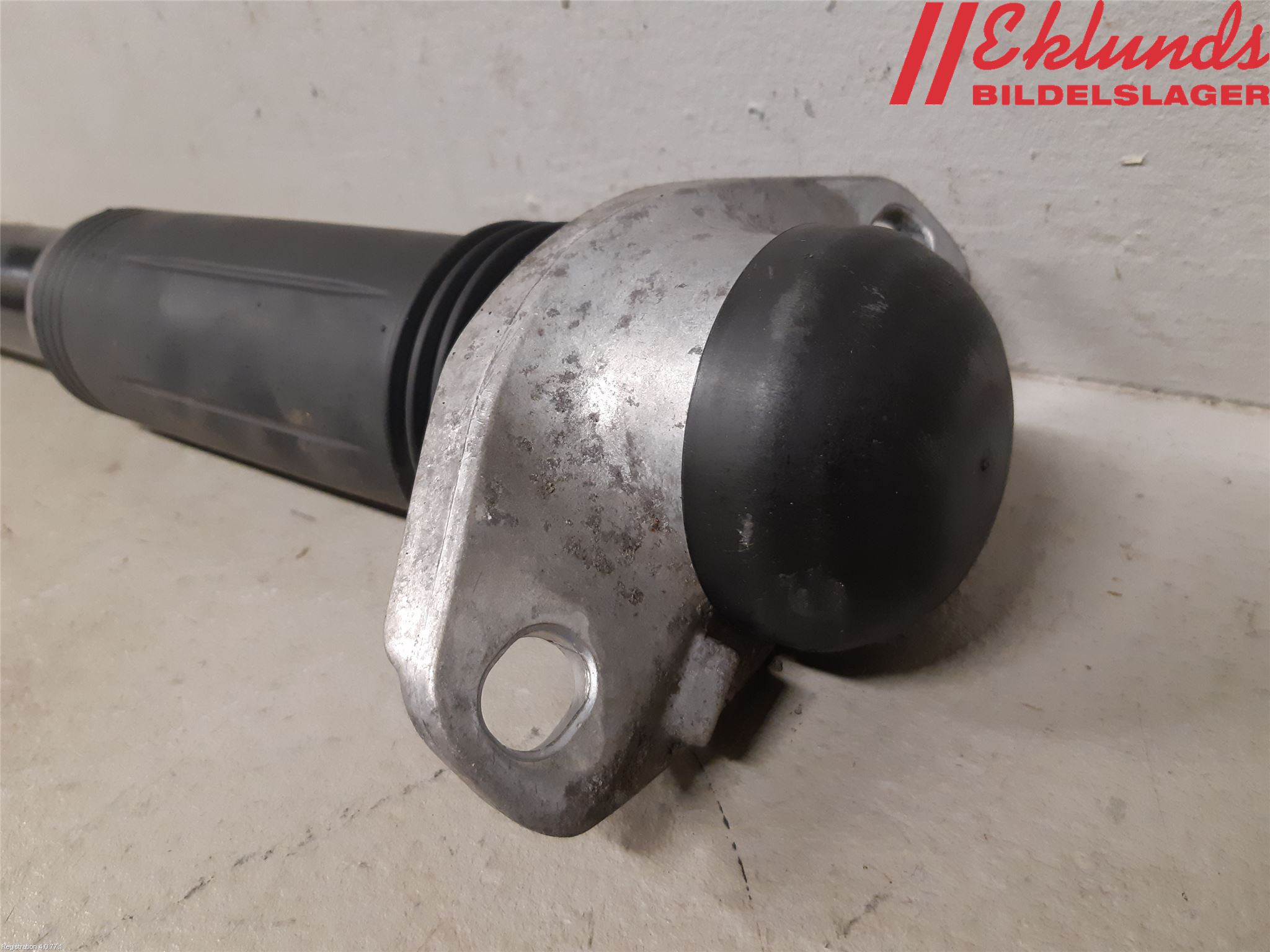 Toyota COROLLA 19- Stötdämpare Bak