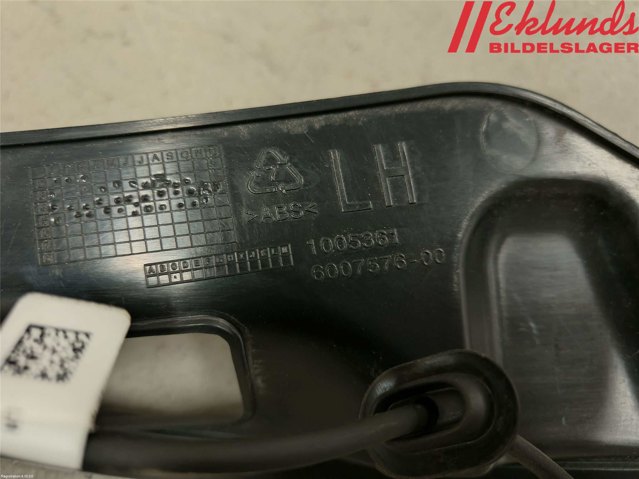 Tesla MODEL S 13- List Bak-Baklucka