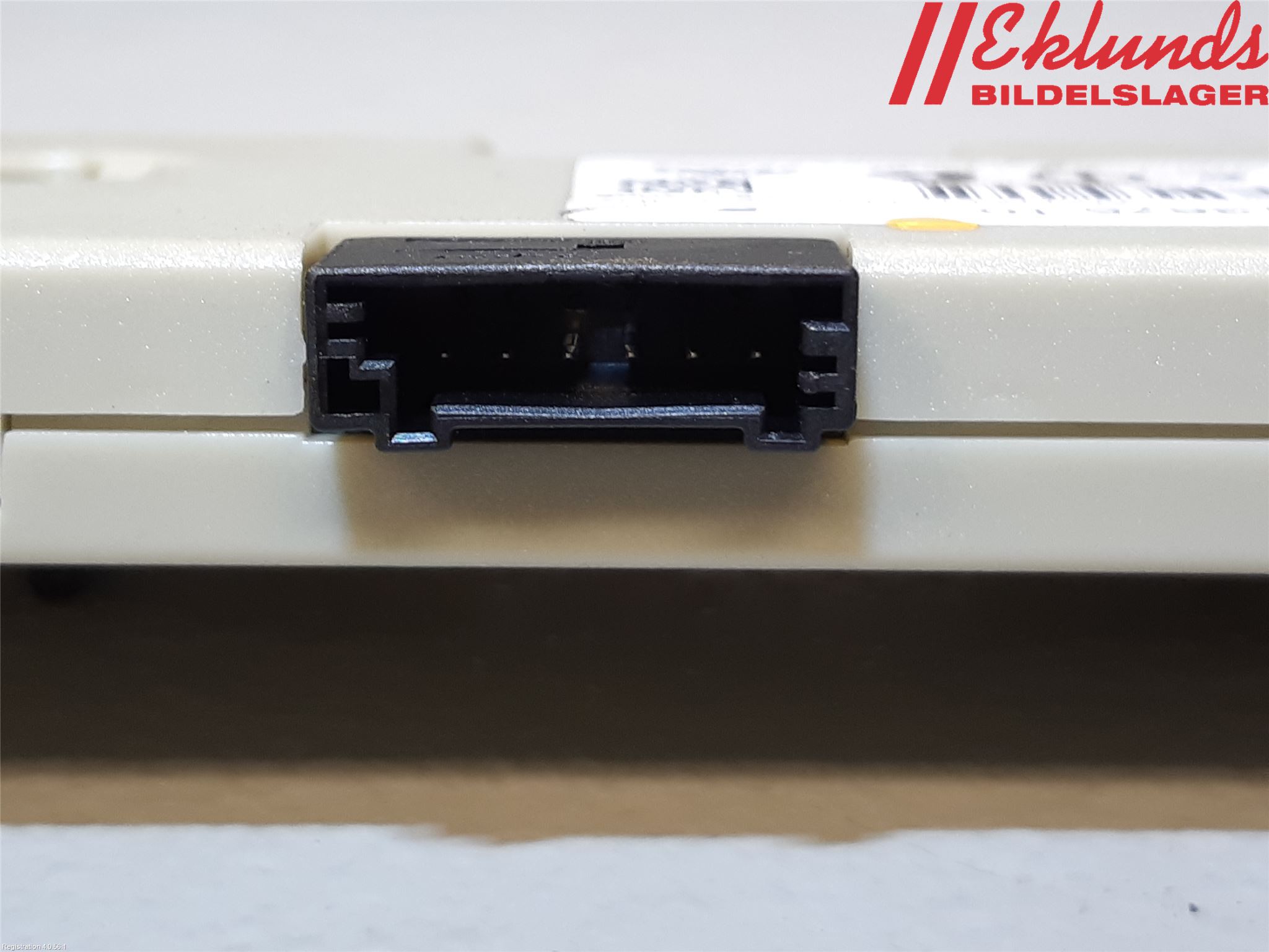 BMW 3 E90/91 SED/TOU 05-12 Antennförstärkare