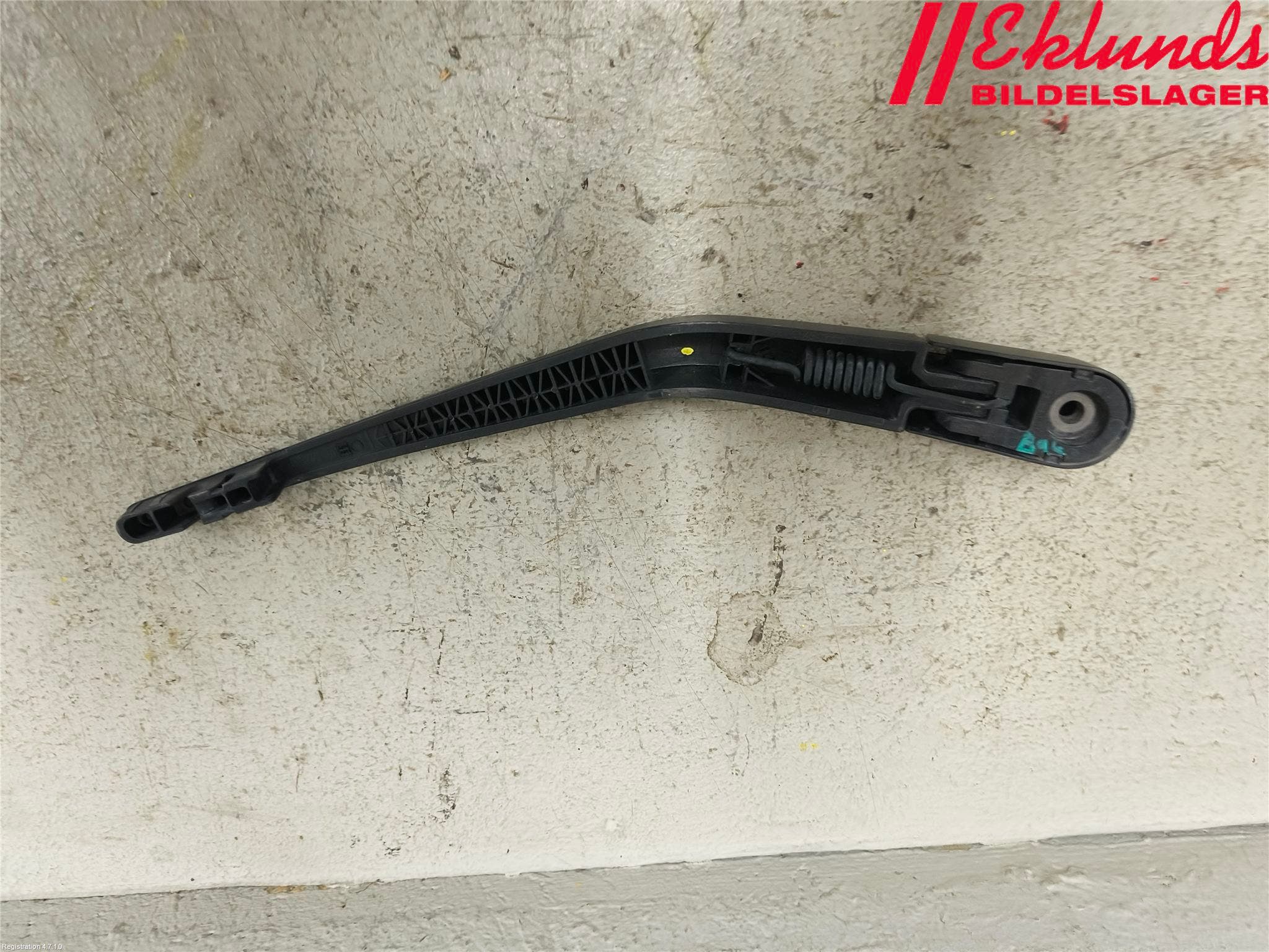 BMW 1 F20/F21 11-19 Torkararm-Bakruta