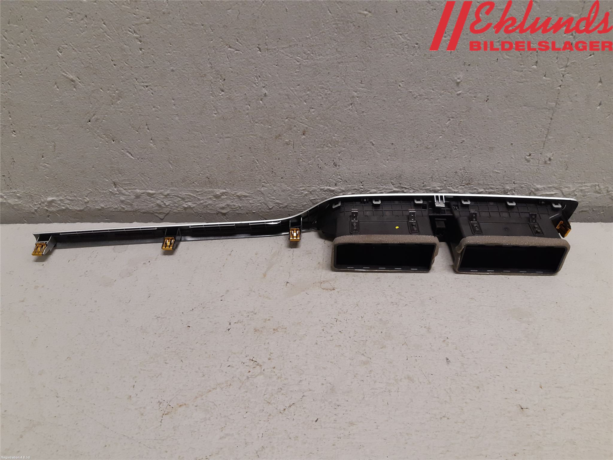 MG ZS EV 20- Defrosterkanal-Munstycke