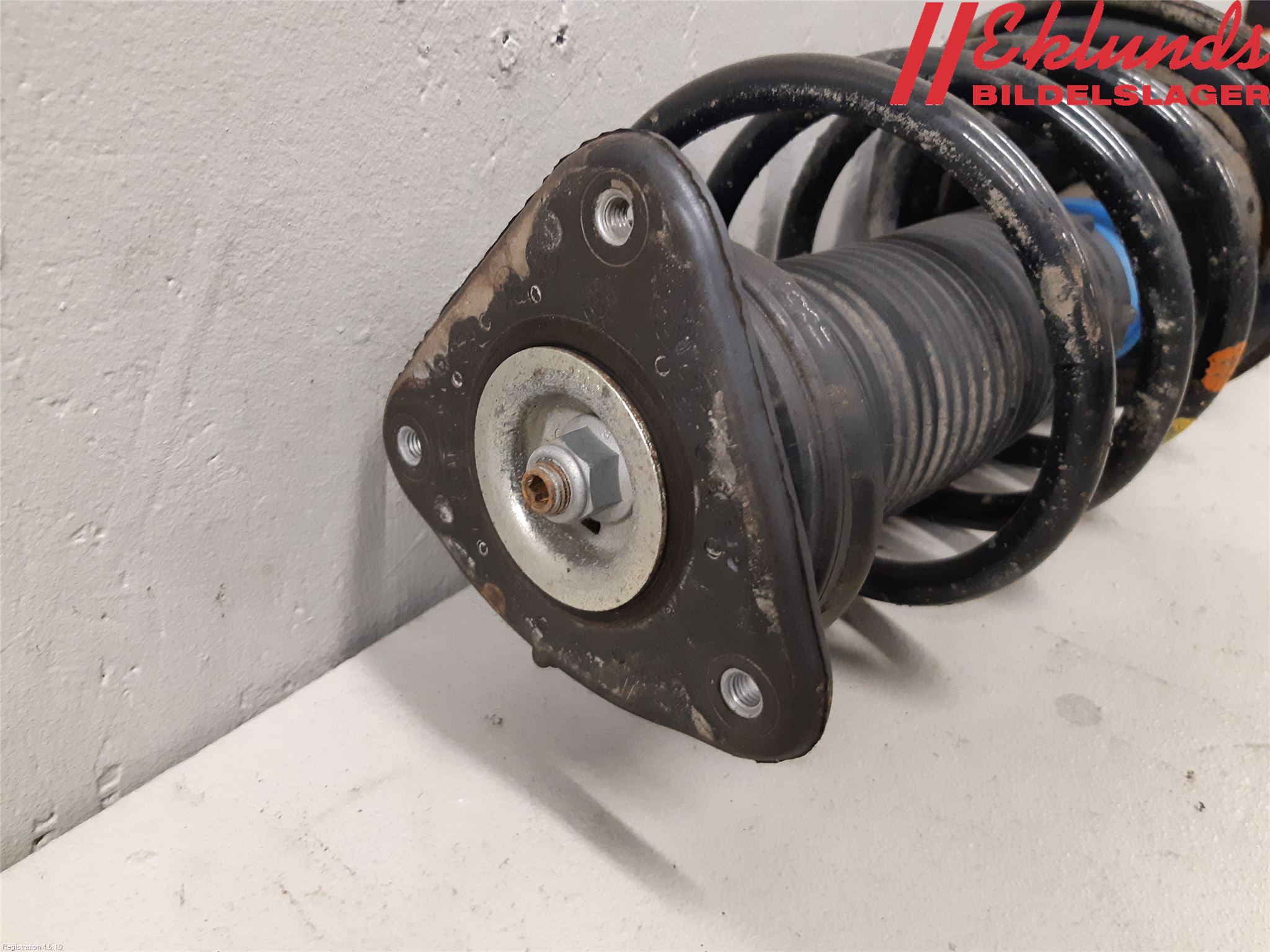 Ford FOCUS 11-14 Fjäderben Fram Vänster