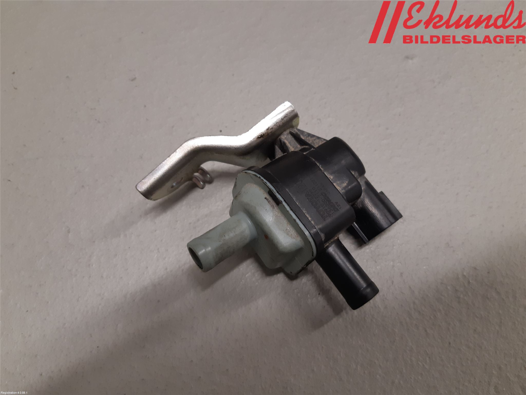 Toyota RAV4 19- Vakuumventil