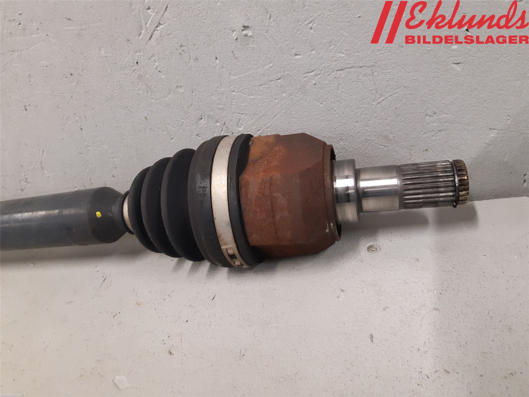 Kia CEED 12-18 Drivaxel Fram Höger