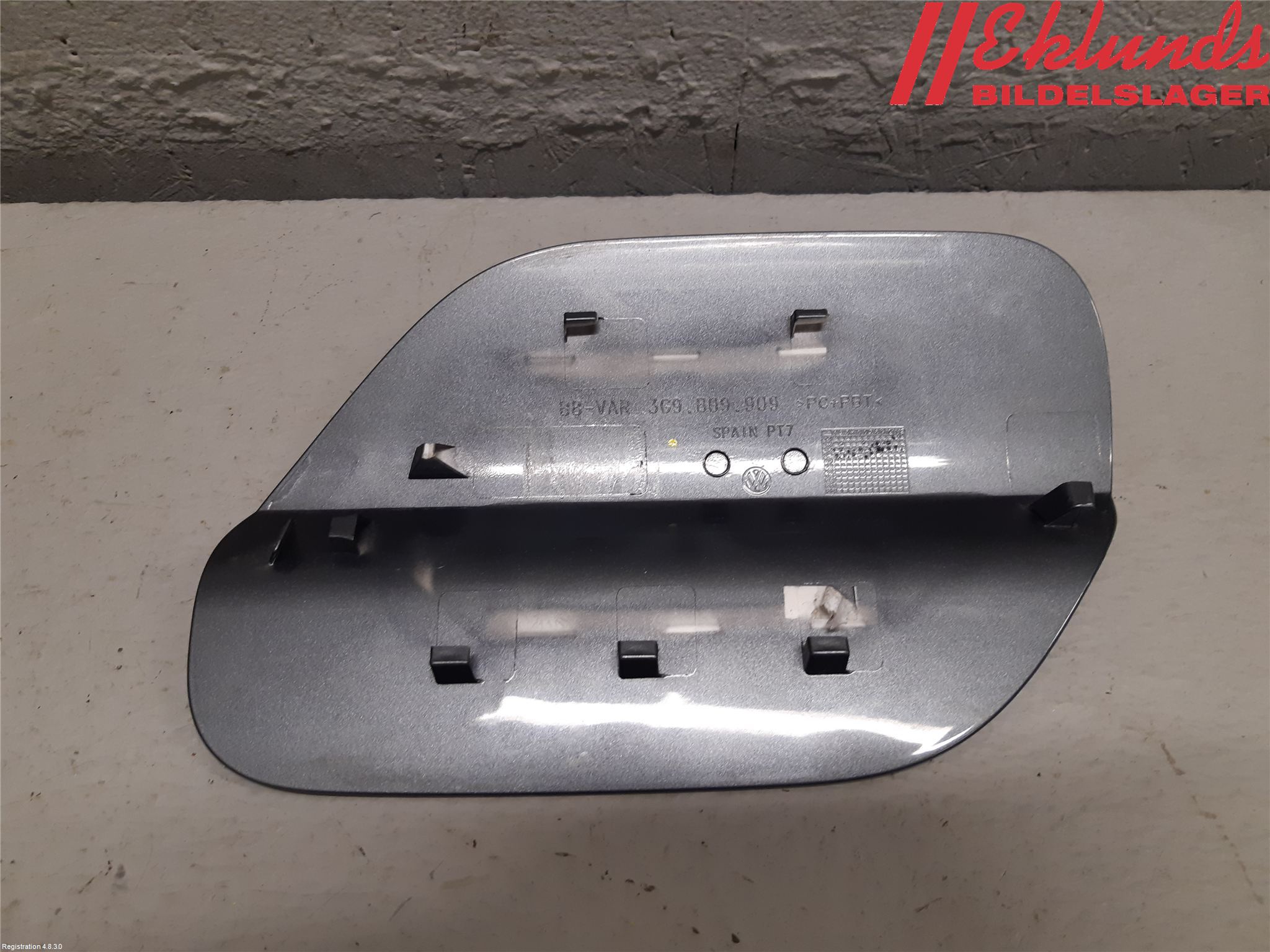 Volkswagen VW PASSAT 15-19 Tanklucka