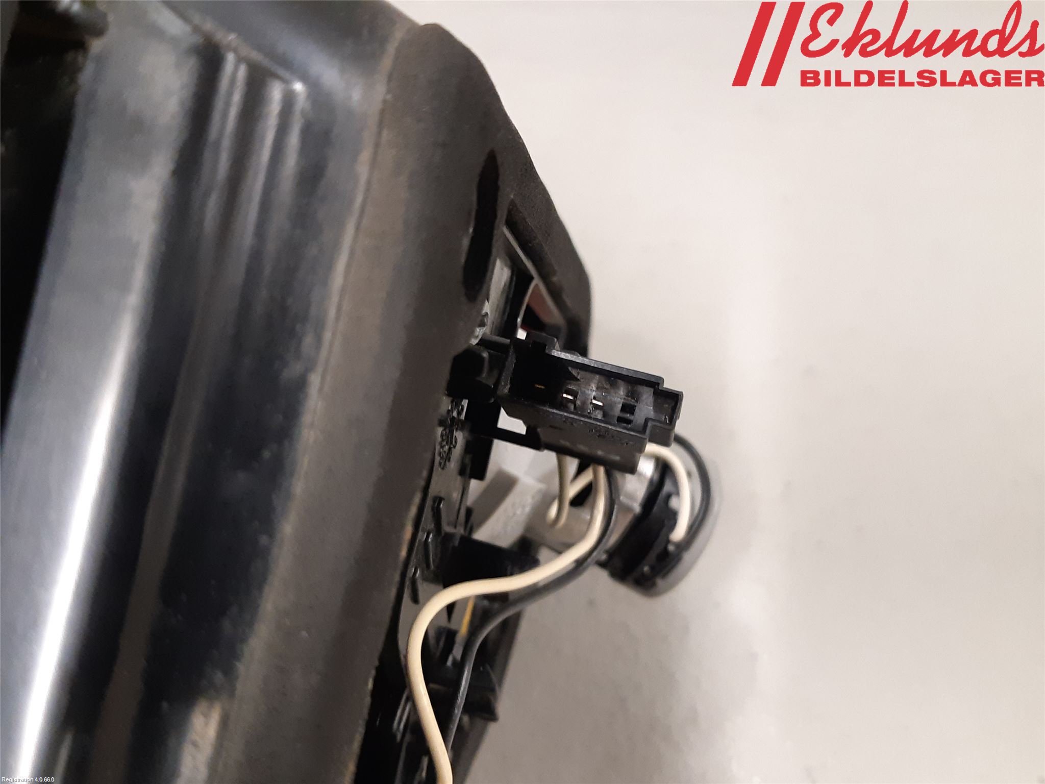 Opel ASTRA J 10-15 Bakljus Lucka Vä