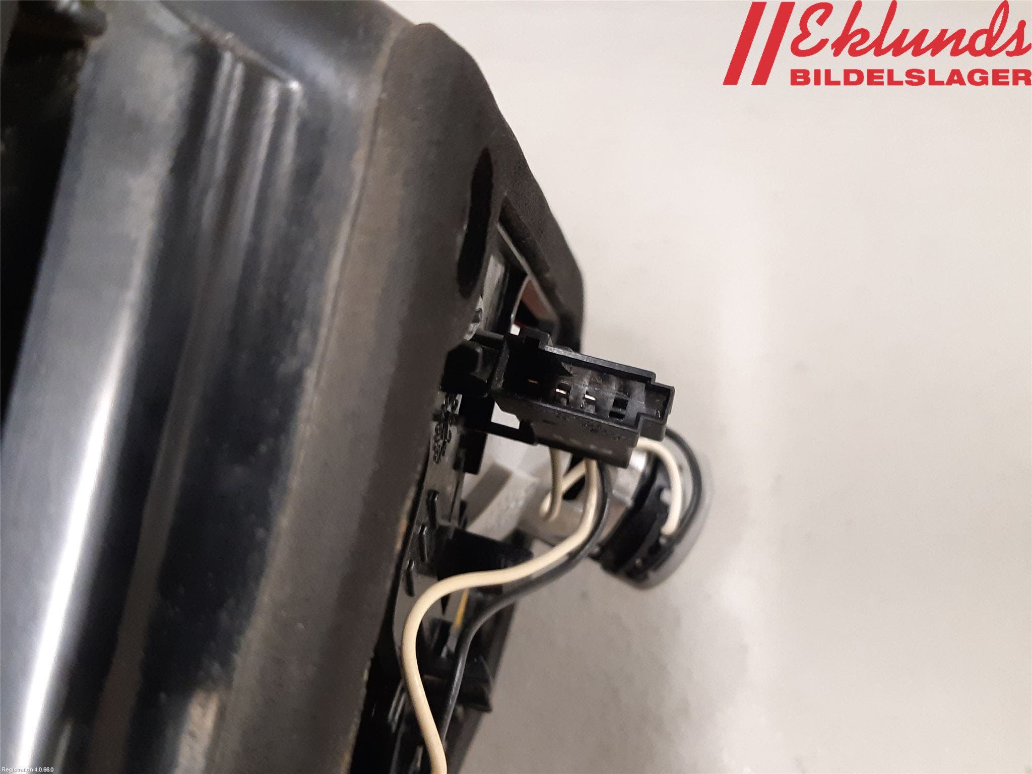 Opel ASTRA J 10-15 Bakljus Lucka Vä