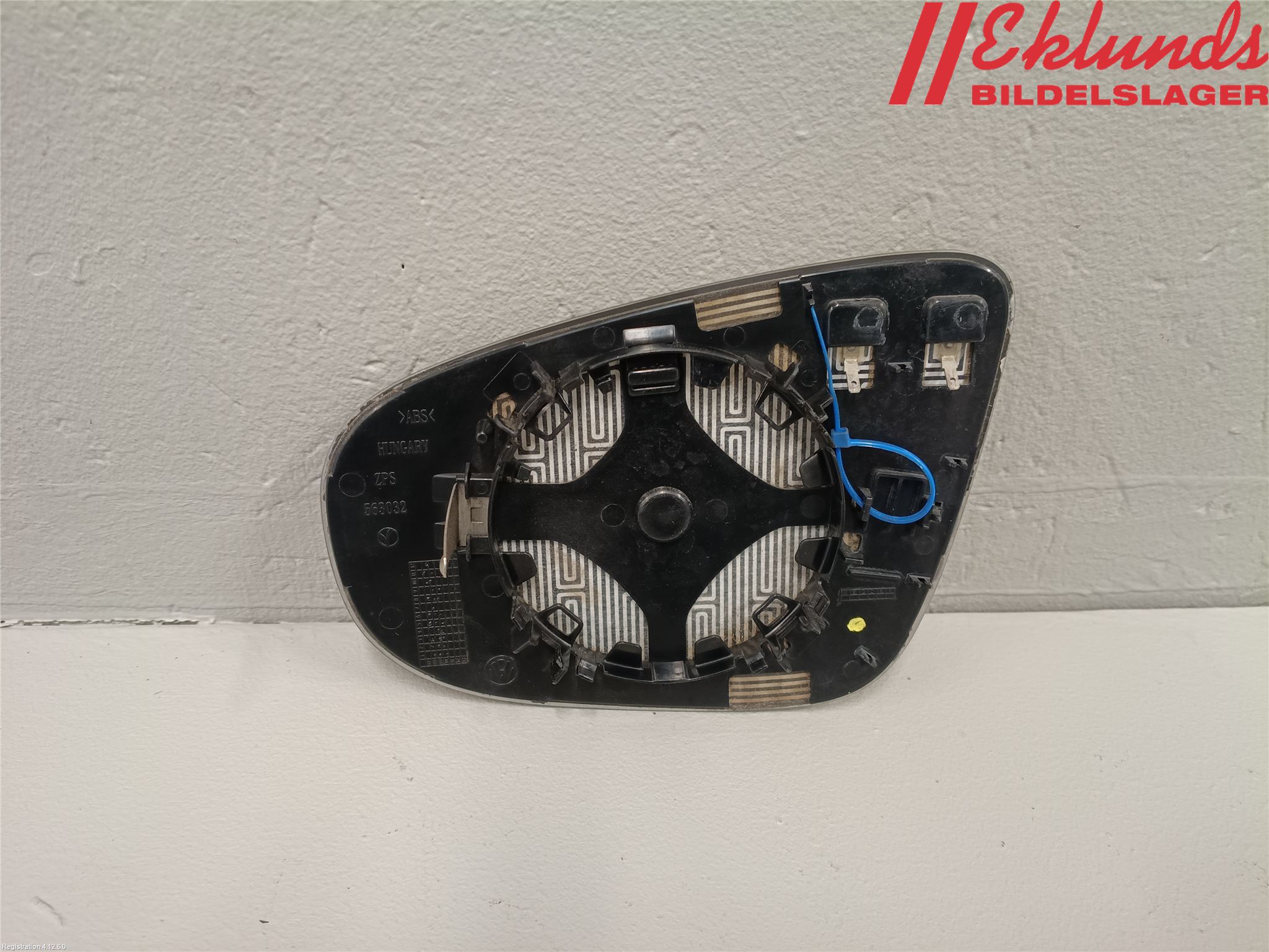 Volkswagen VW GOLF VI 09-13 Spegelglas Hö