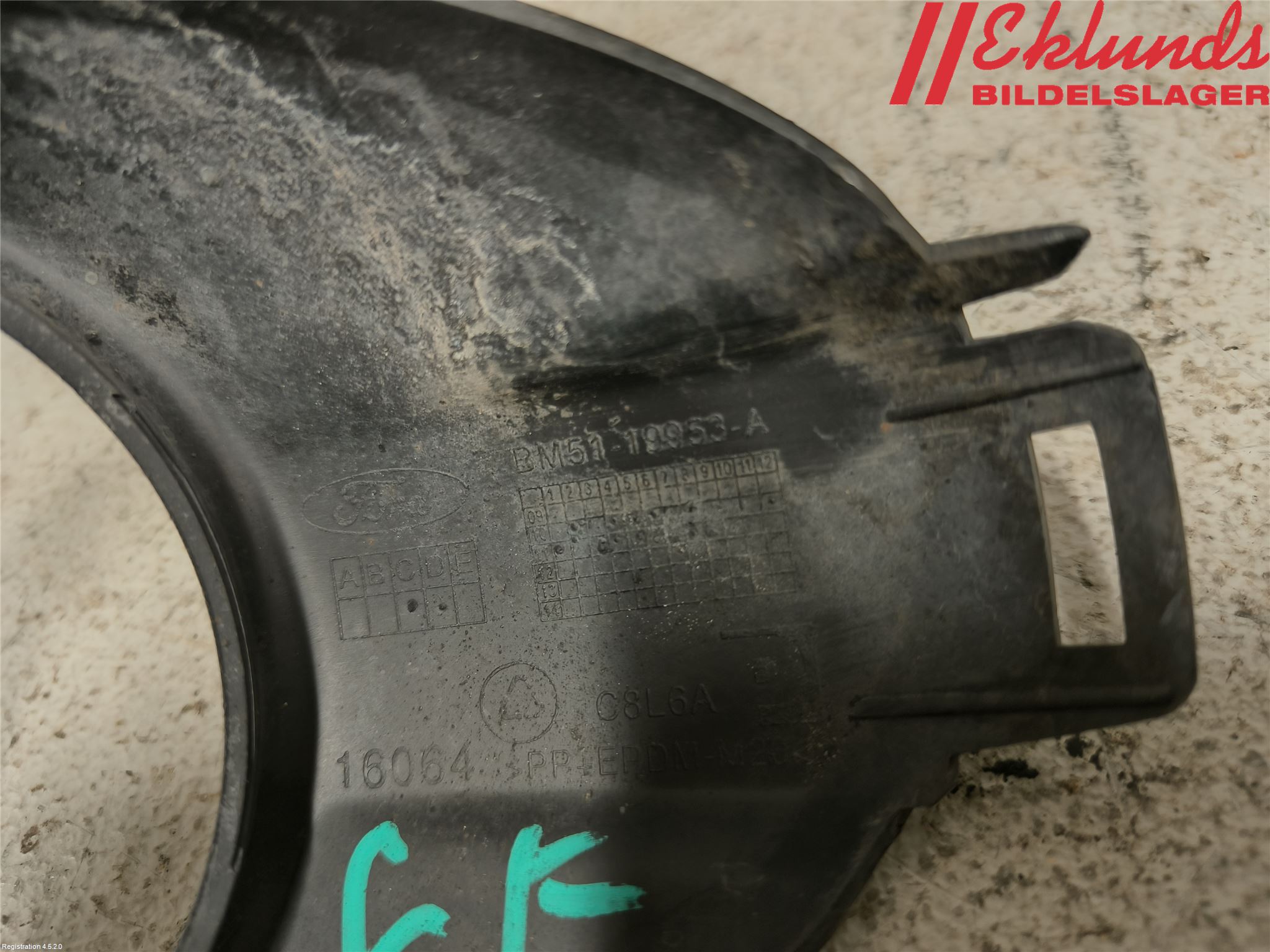 Ford FOCUS 11-14 Dimljussarg Fram