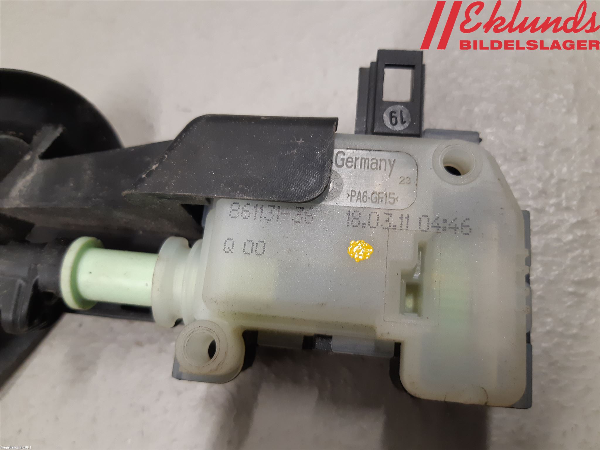 Volvo V60 11-13 Centrallåsmot Tanklucka