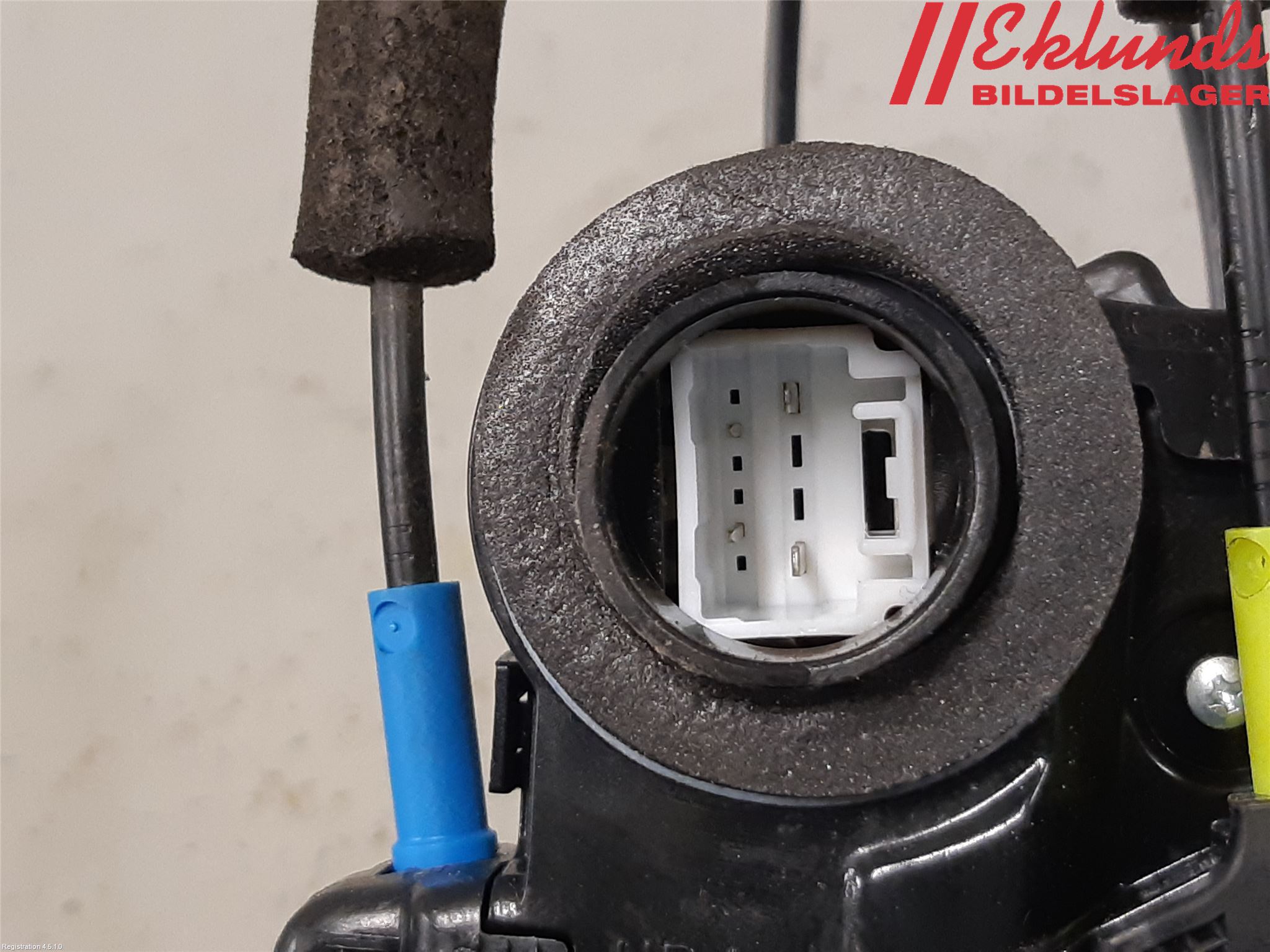 Toyota COROLLA 19- Låskista-Dörrlås