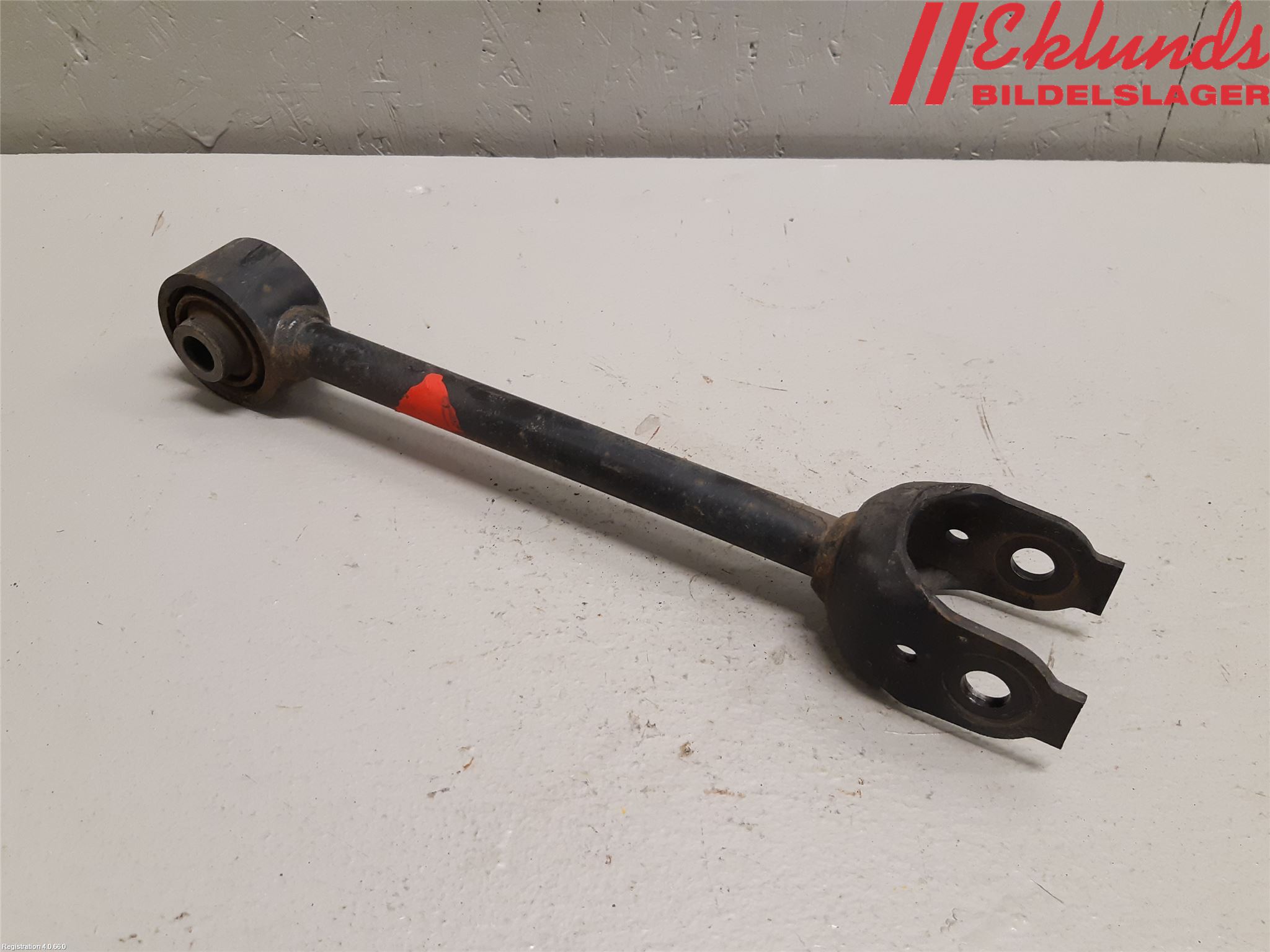 Toyota RAV4 19- Bärarm Bak Vänster