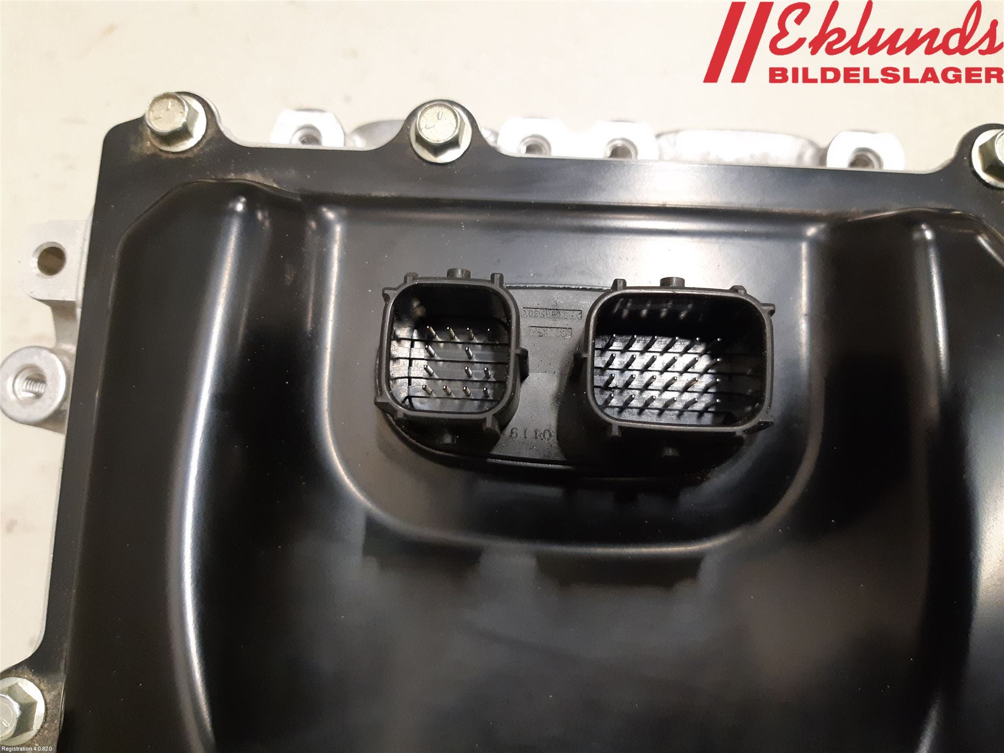 Toyota YARIS XP21 20- Inverter Hybrid