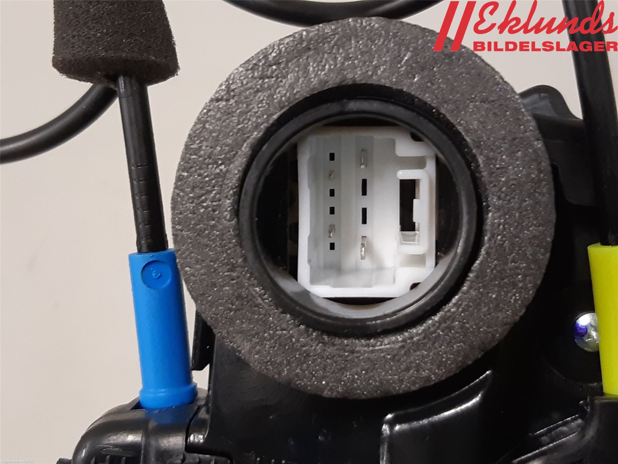 Toyota COROLLA 19- Låskista-Dörrlås