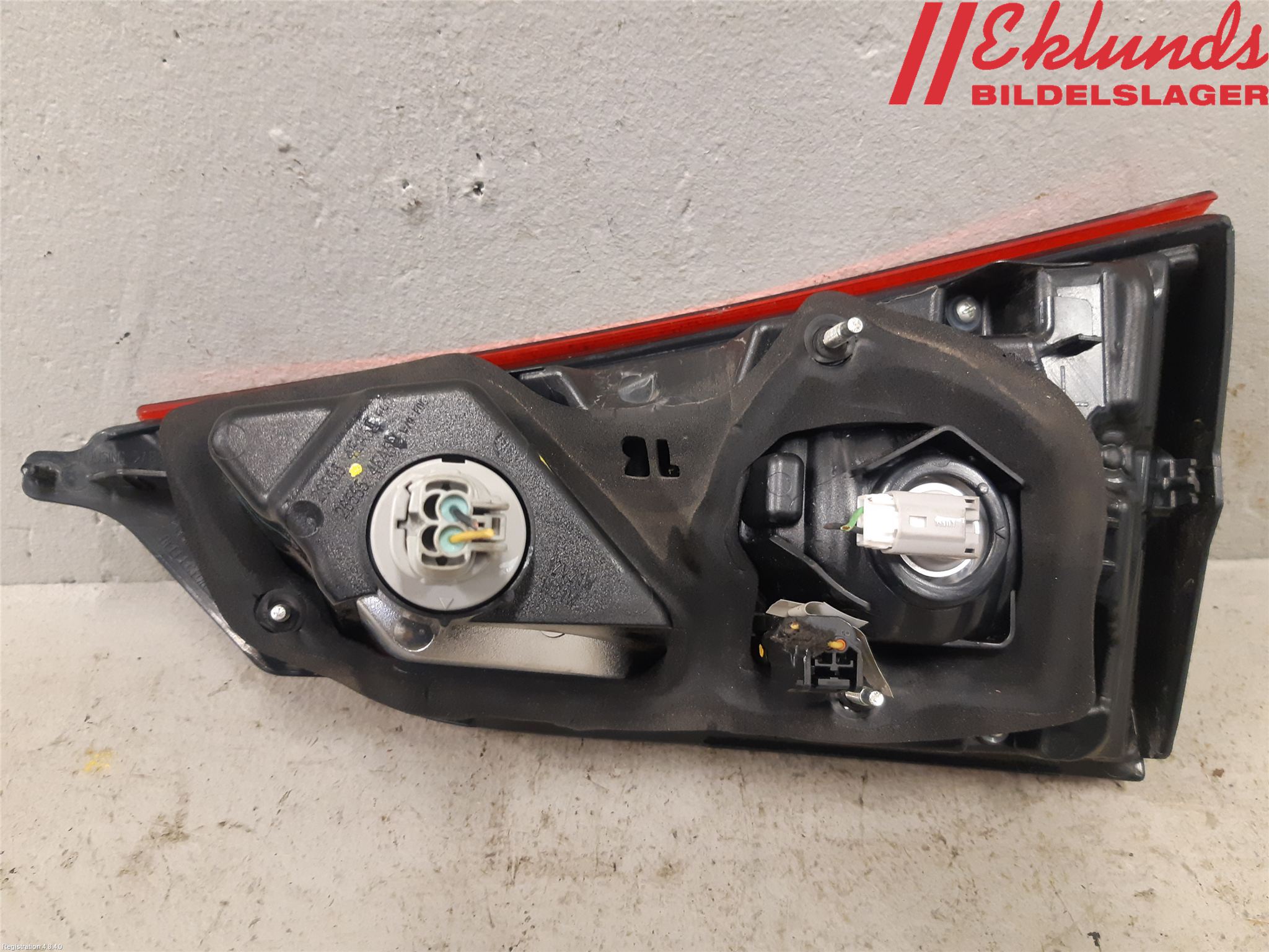 Nissan QASHQAI 14-17 Bakljus Lucka Vä