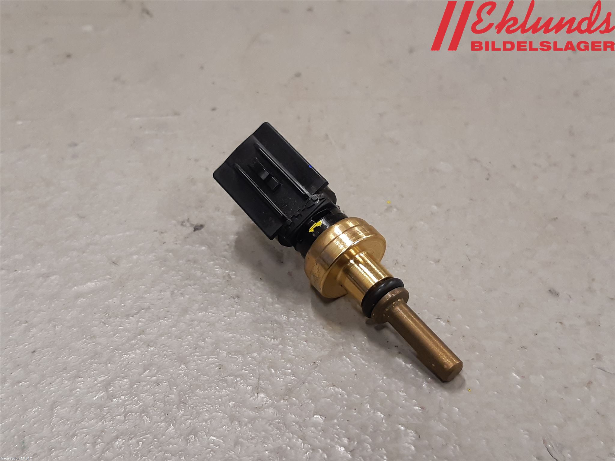 Toyota YARIS XP21 20- Givare Temp Vatten