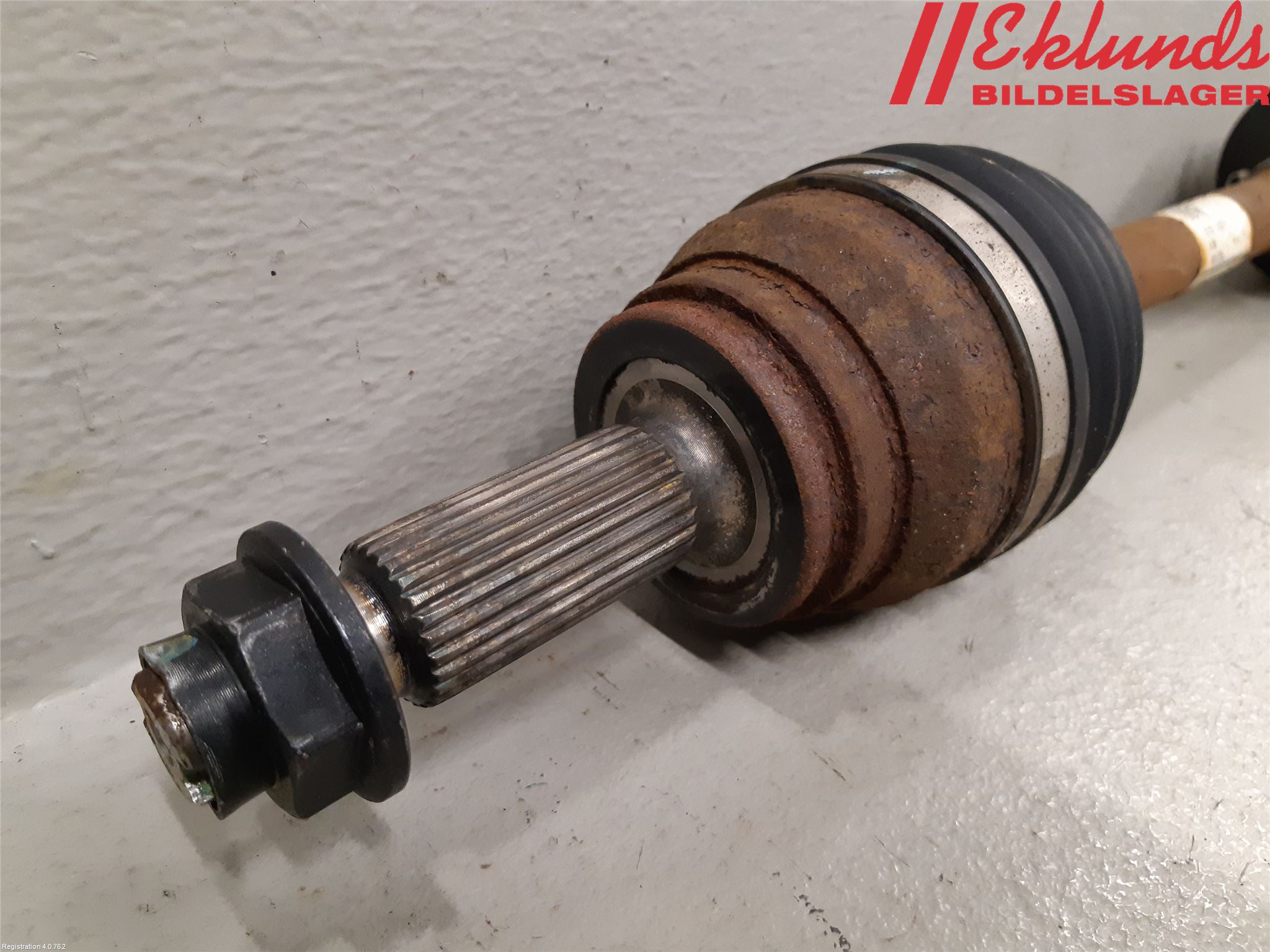 Kia NIRO (DE) 17-22 Drivaxel Fram Höger