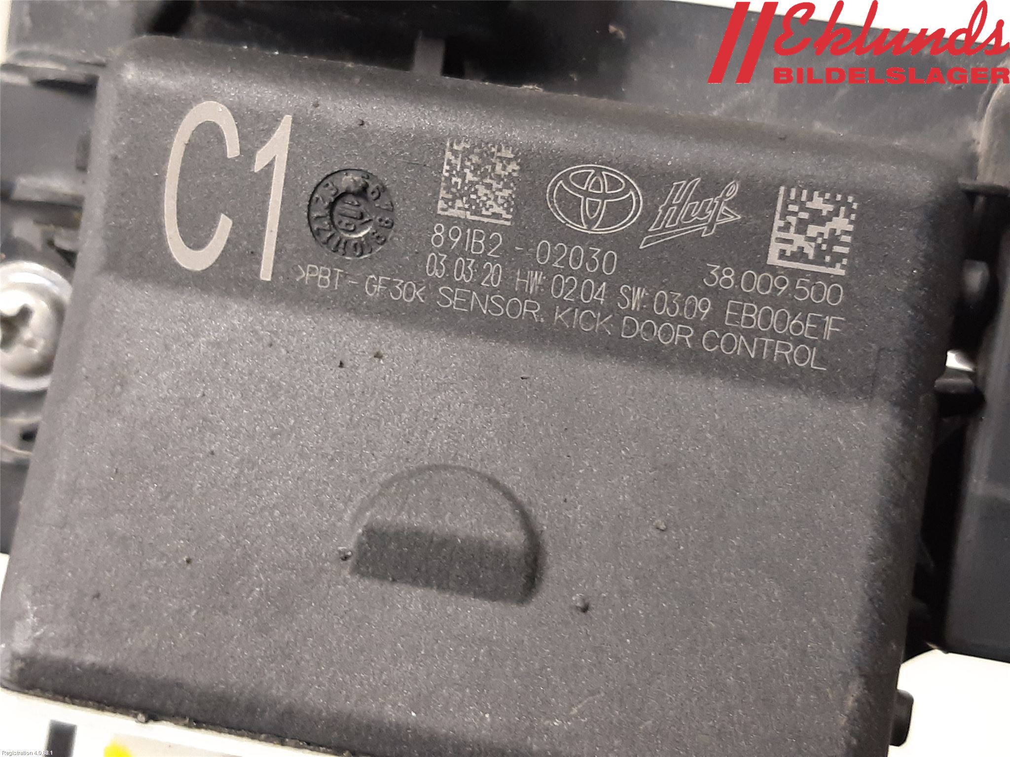 Toyota COROLLA 19- Bakluckeöppnare Automatisk