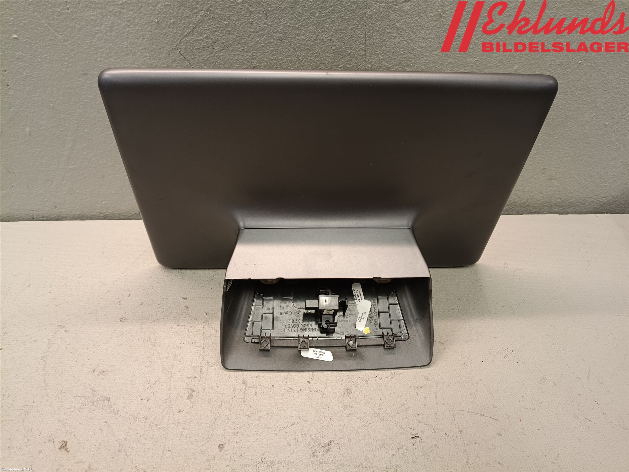 Tesla MODEL 3 17- Multifunktionsdisplay