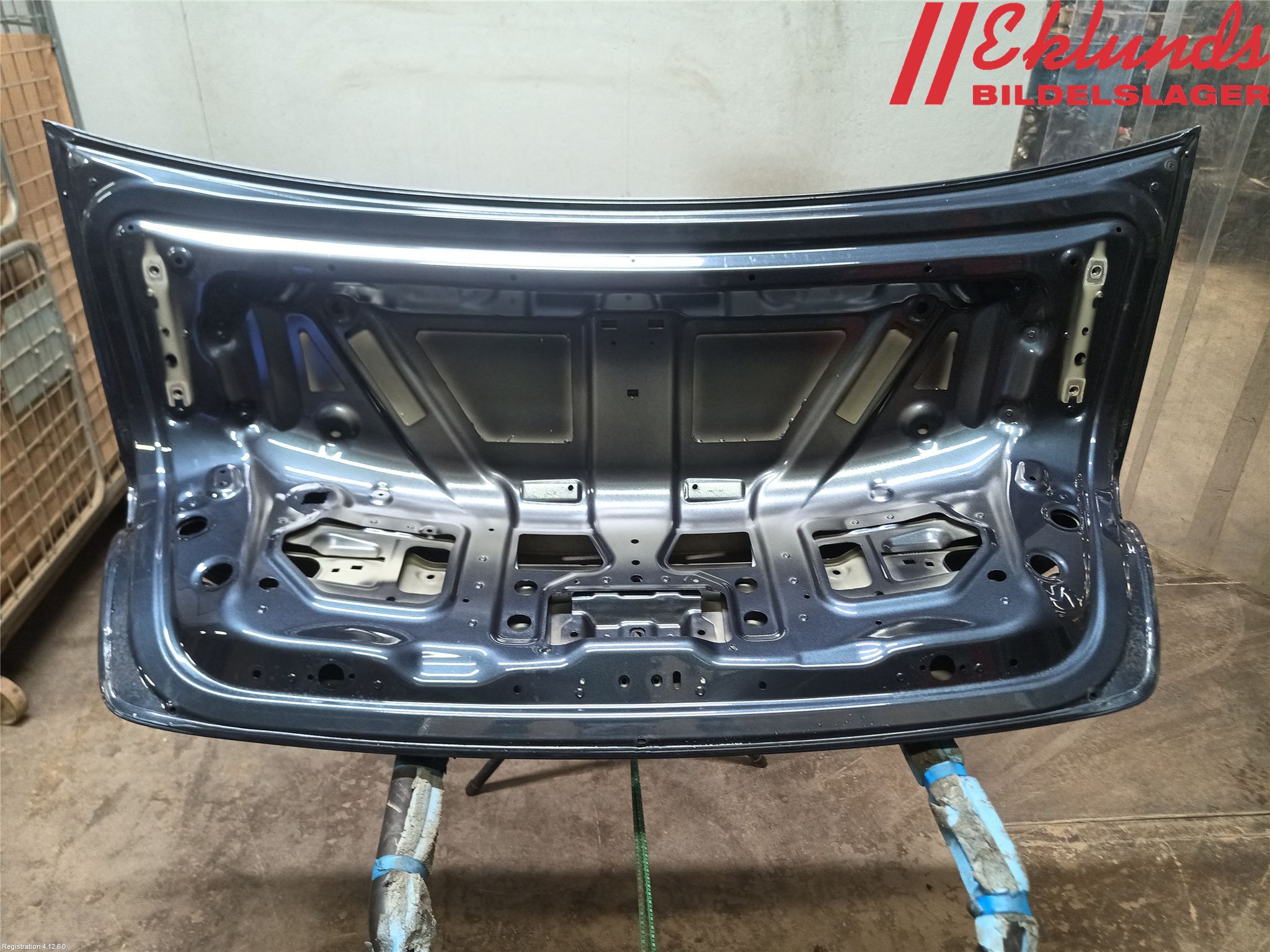 BMW 7 G11/G12 15-22 Baklucka (Ej Med Ruta)
