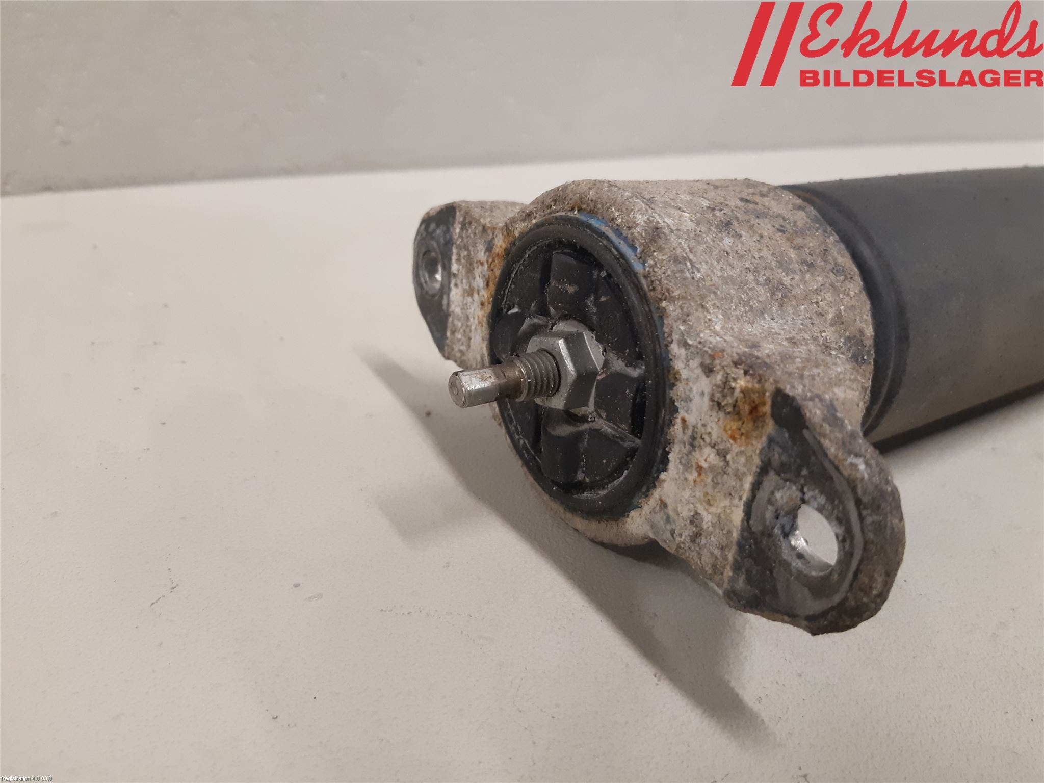 Ford KUGA 13-16 Stötdämpare Bak