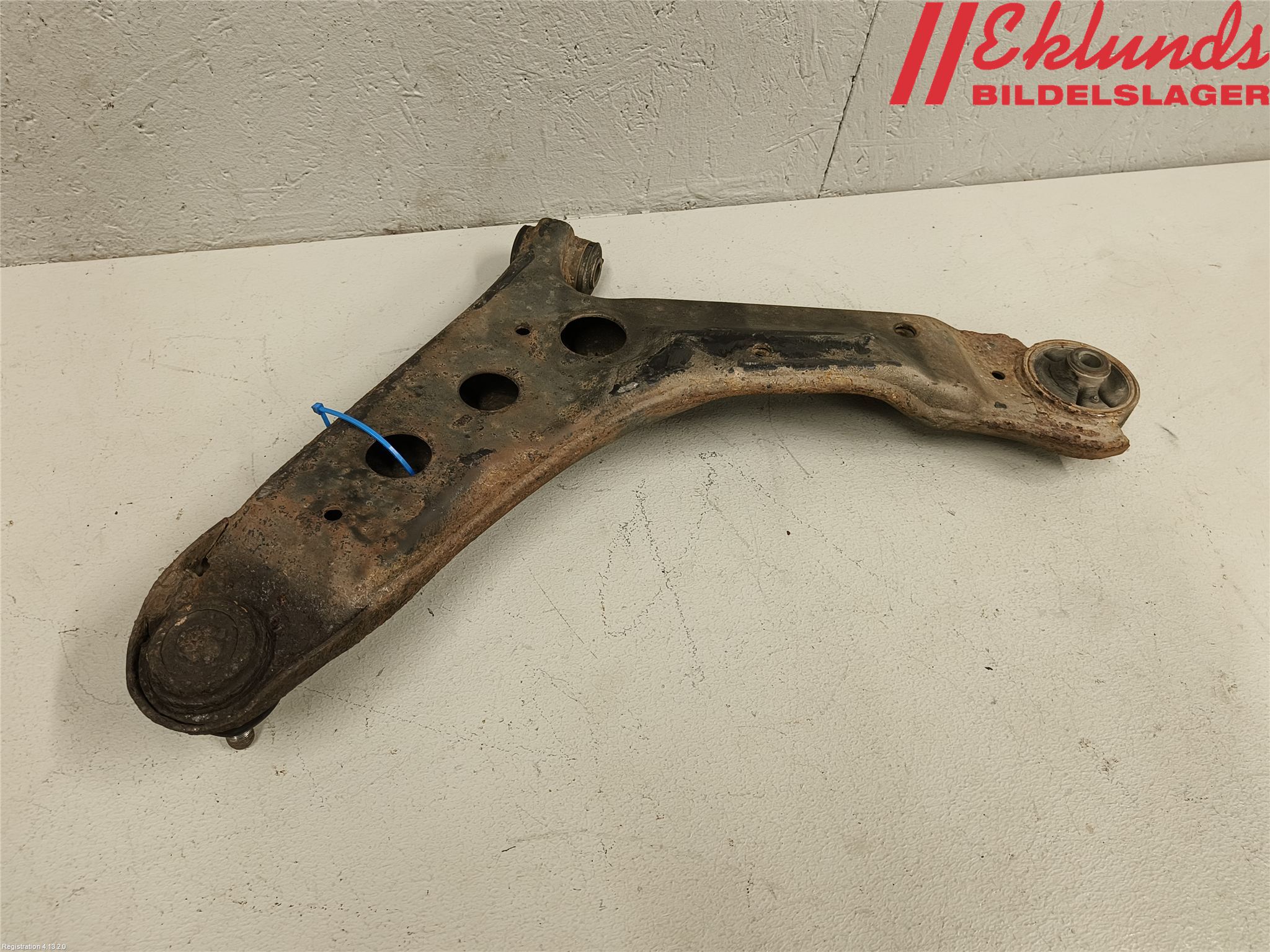 Kia PICANTO    04-11 Bärarm Fram Undre Hö