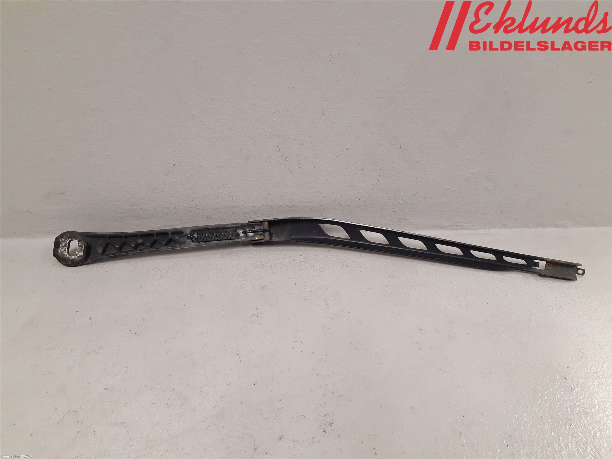BMW 5 E60/61 Sed/Tou 02-10 Torkararm Armar Vindruta