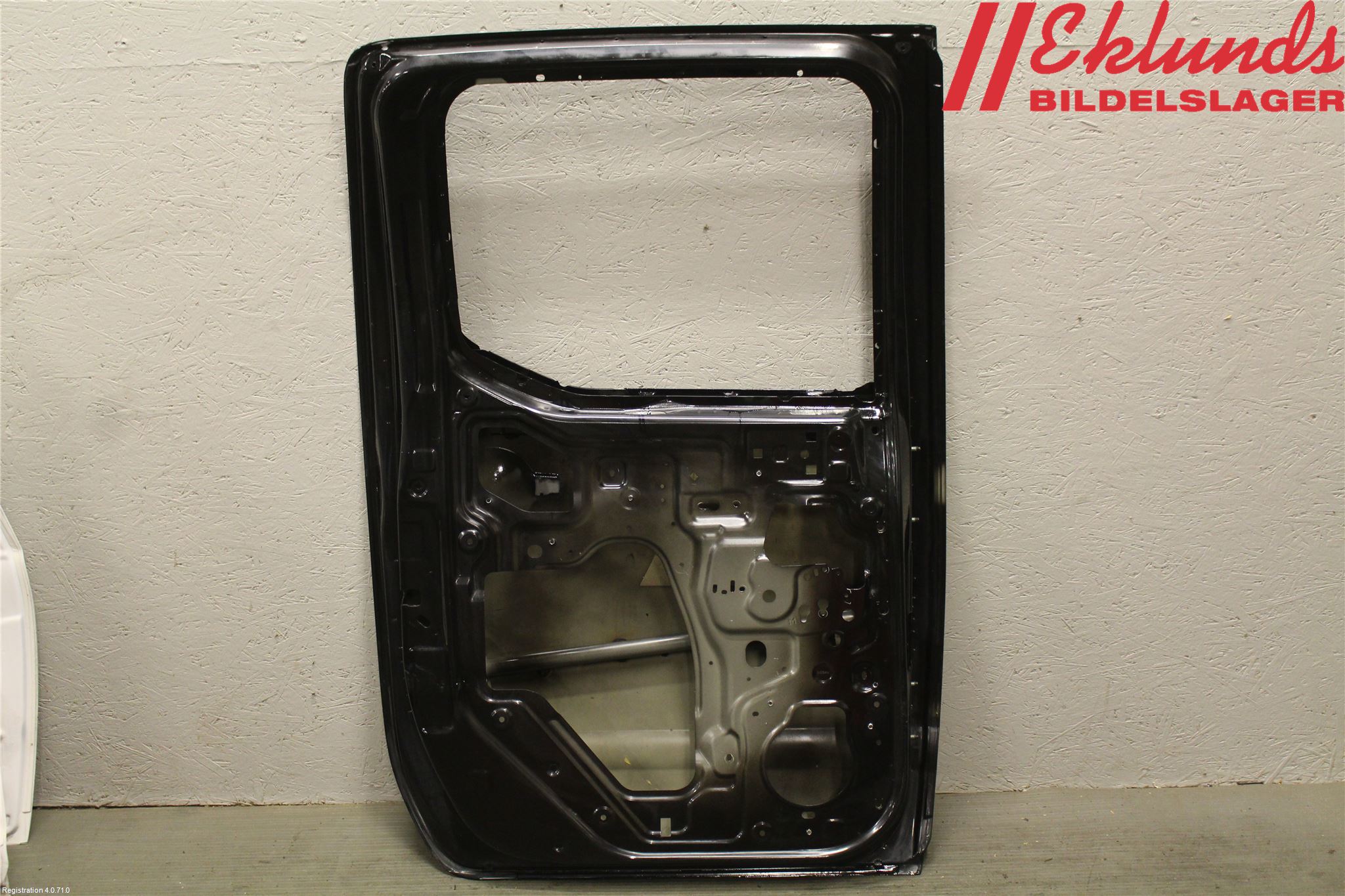 Nissan NAVARA 05-16 Dörr Bak Vänster