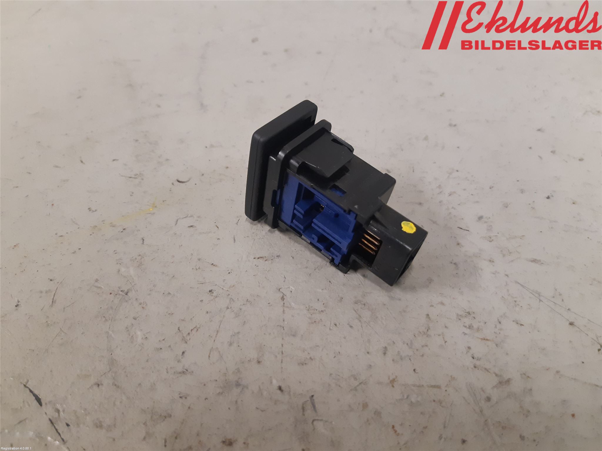 Toyota HILUX 16- Strömställare Övrigt