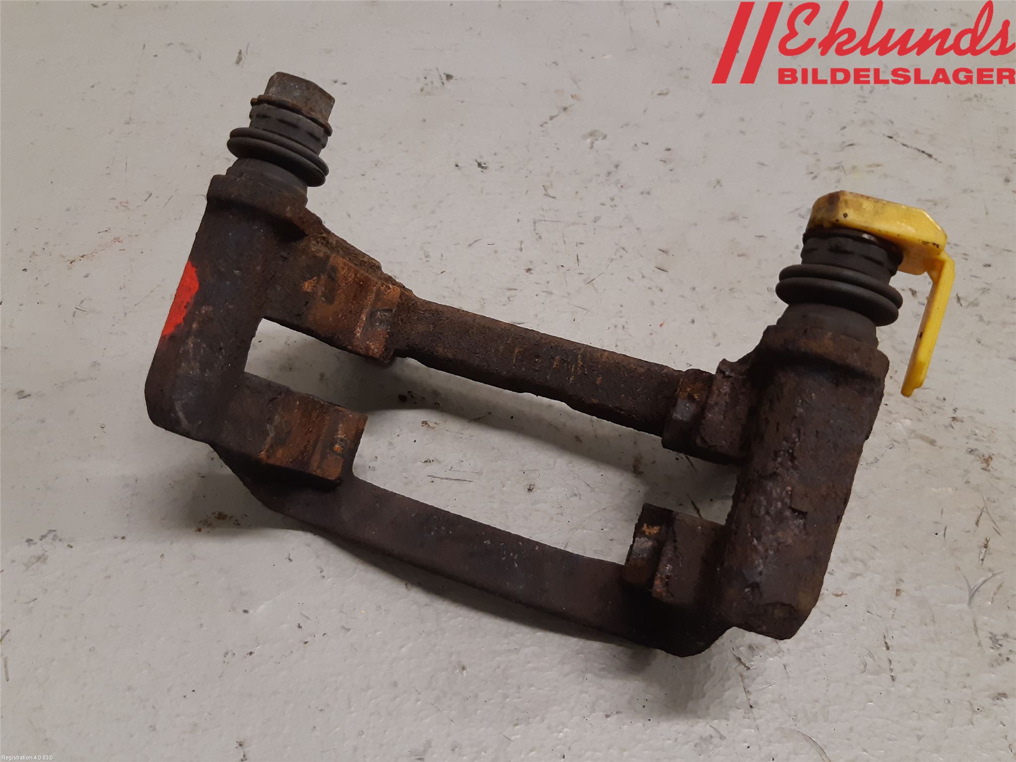 Fiat TALENTO 16- Bromsokshållare