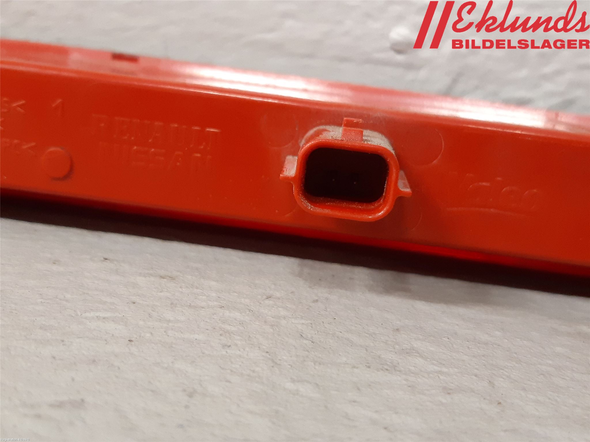 Renault KADJAR 15- Bromsljus Bakruta