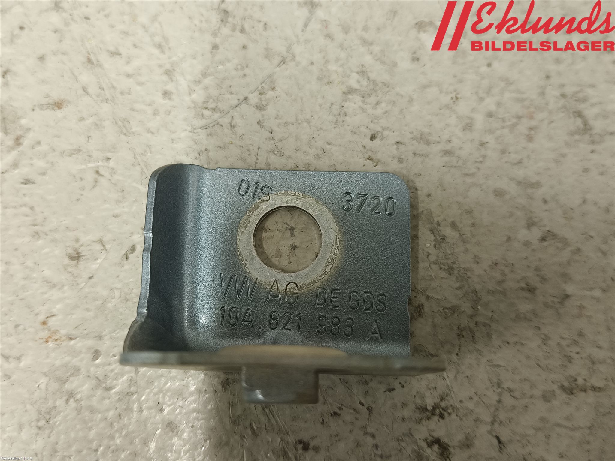 Volkswagen VW ID.3 21- Skärmfäste Fram Vä