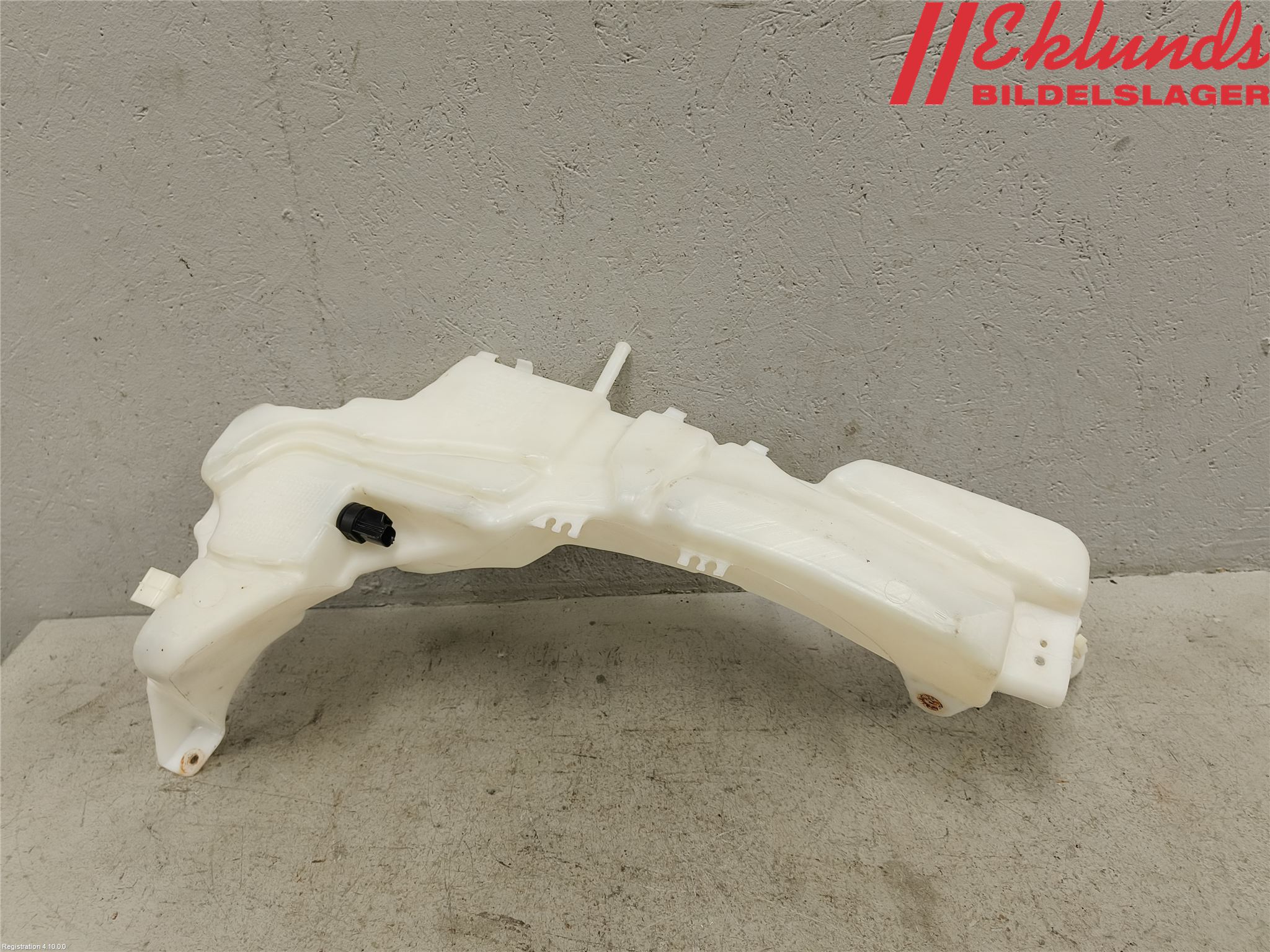 Ford KUGA 08-12 Spolartank Vindruta