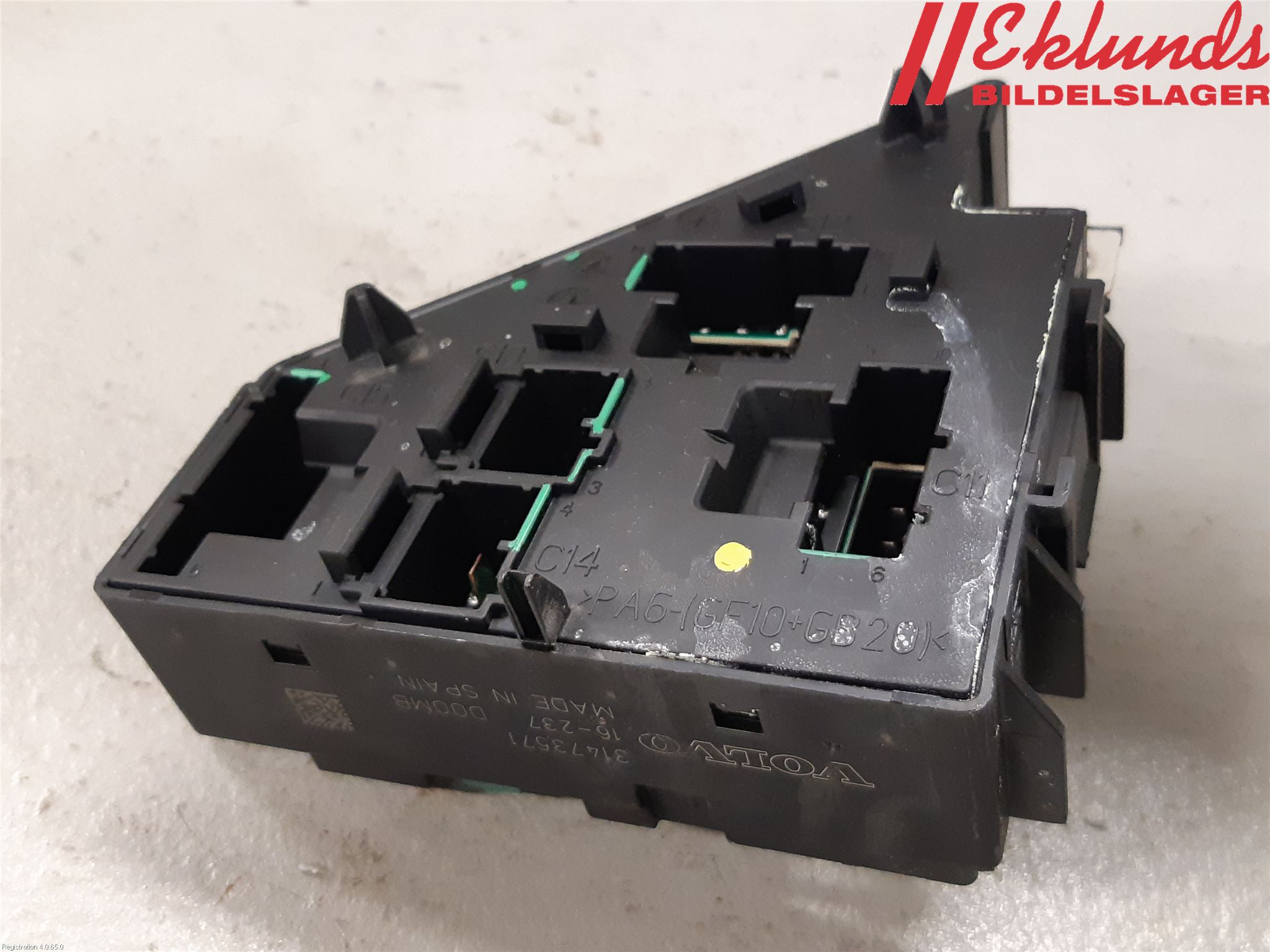 Volvo S90 17->> Säkringsdosa-Elcentral