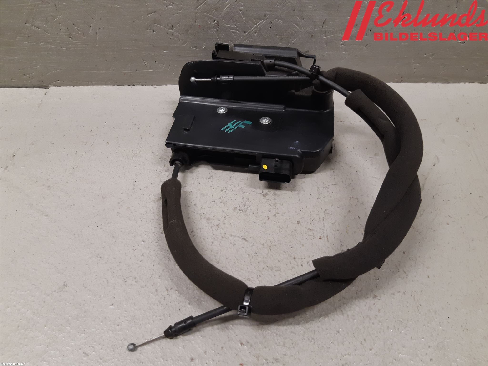 Iveco DAILY 14->> Låskista-Dörrlås