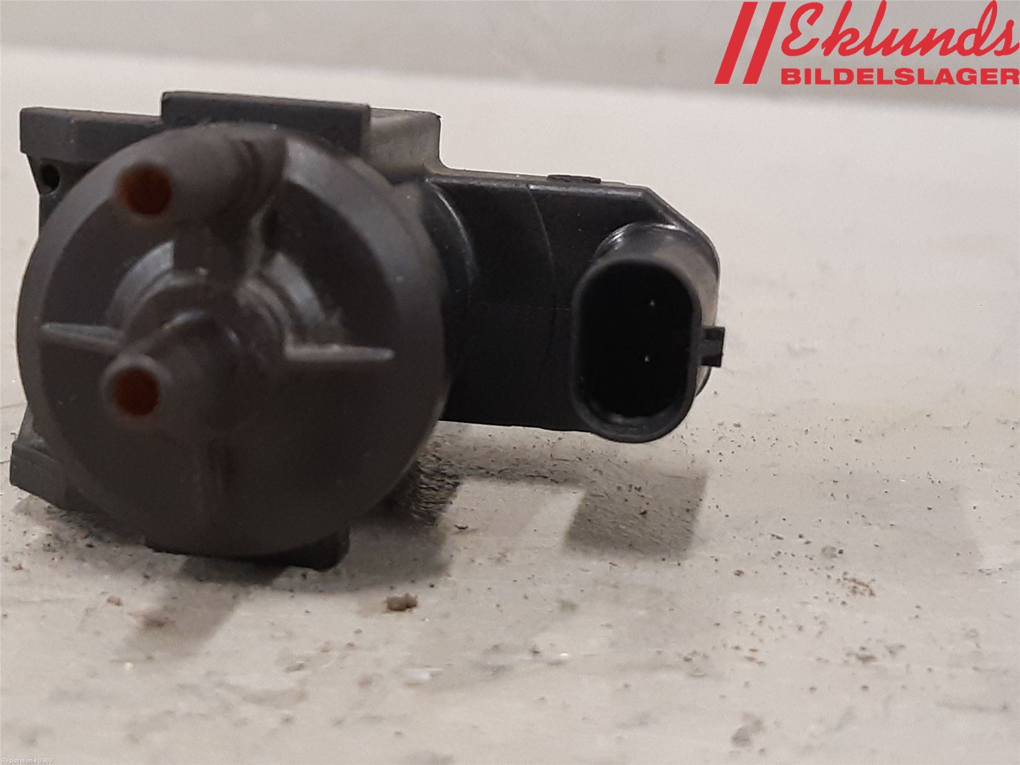 BMW 3 F30/F31/F80 12-19 Vakuumventil