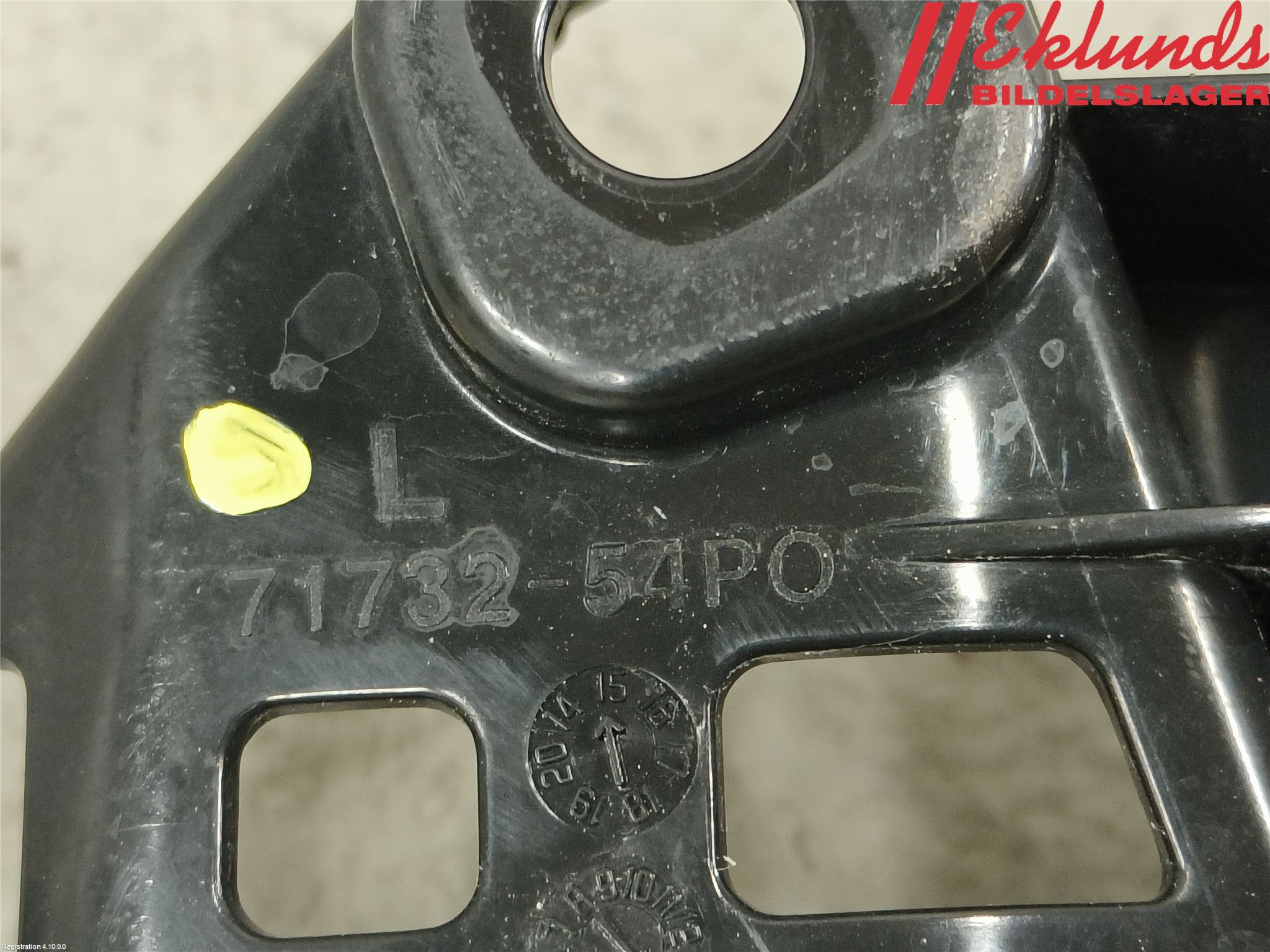 Suzuki VITARA 15- Stötfångarfäste Fram Vä