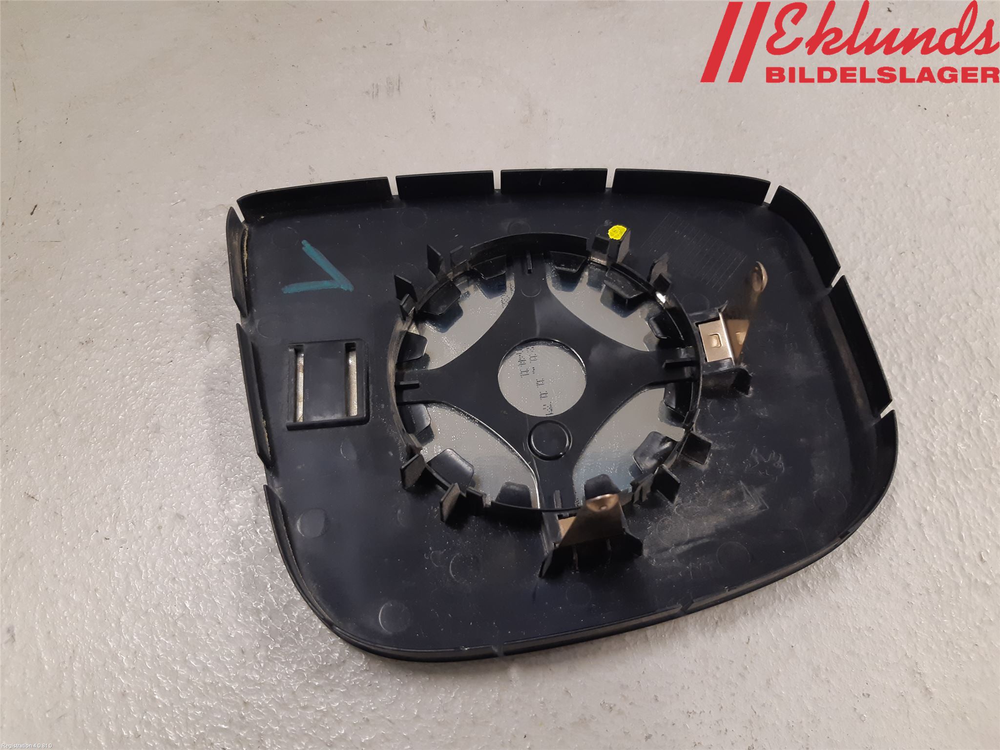 Peugeot PARTNER 08-15 Spegelglas Vä