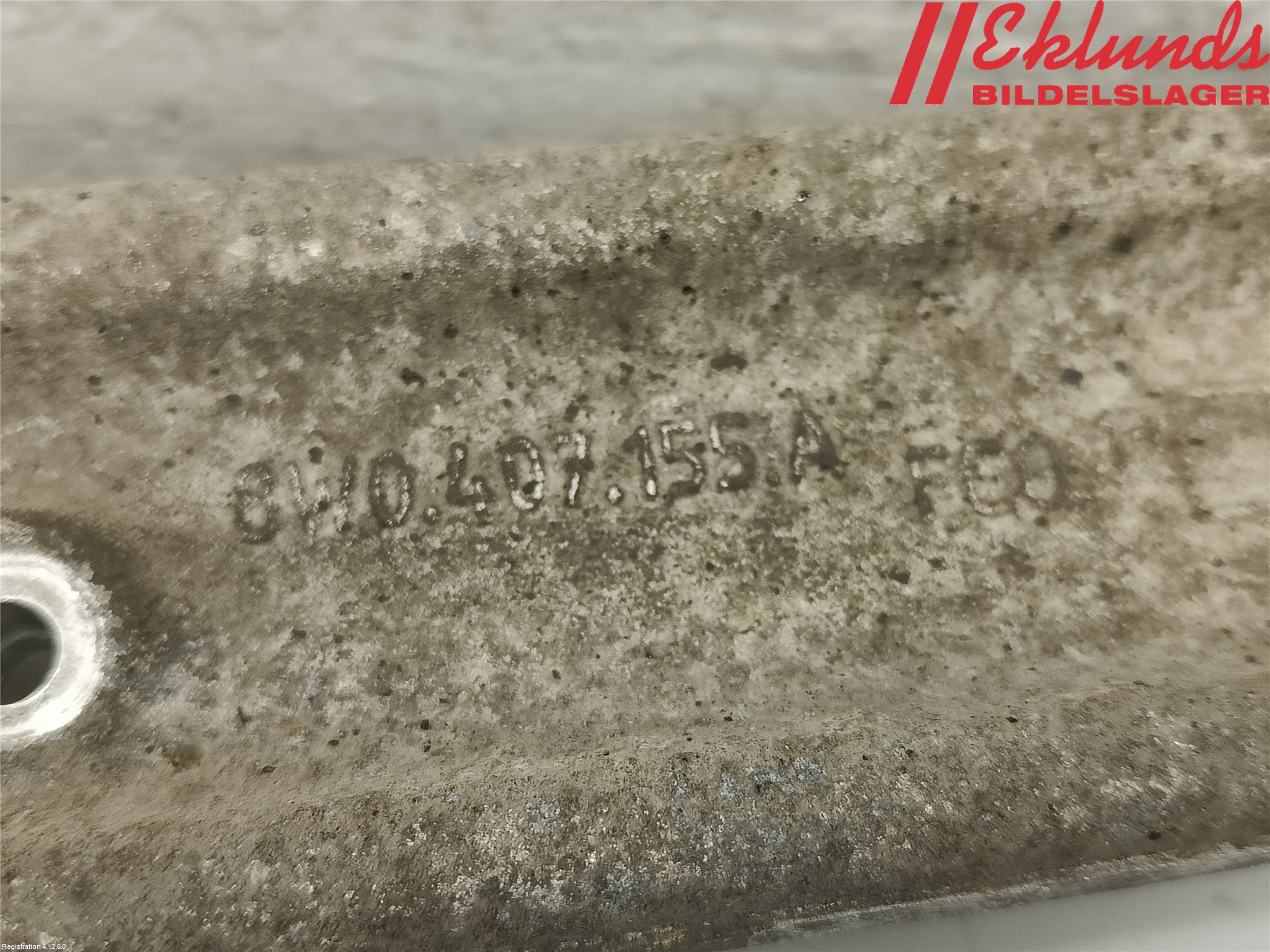 Audi A4/S4 B9 16-19 Bärarm Fram Undre Vä