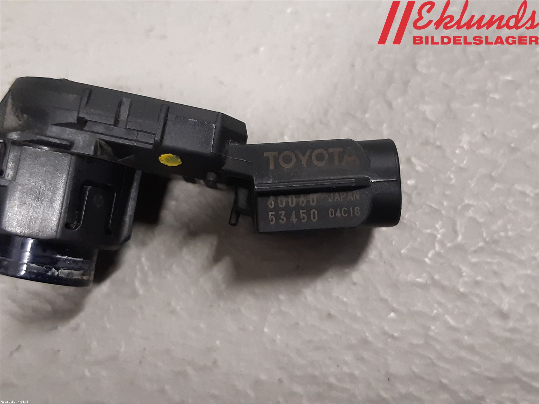 Toyota RAV4 19- Parkeringshjälp Frontsensor