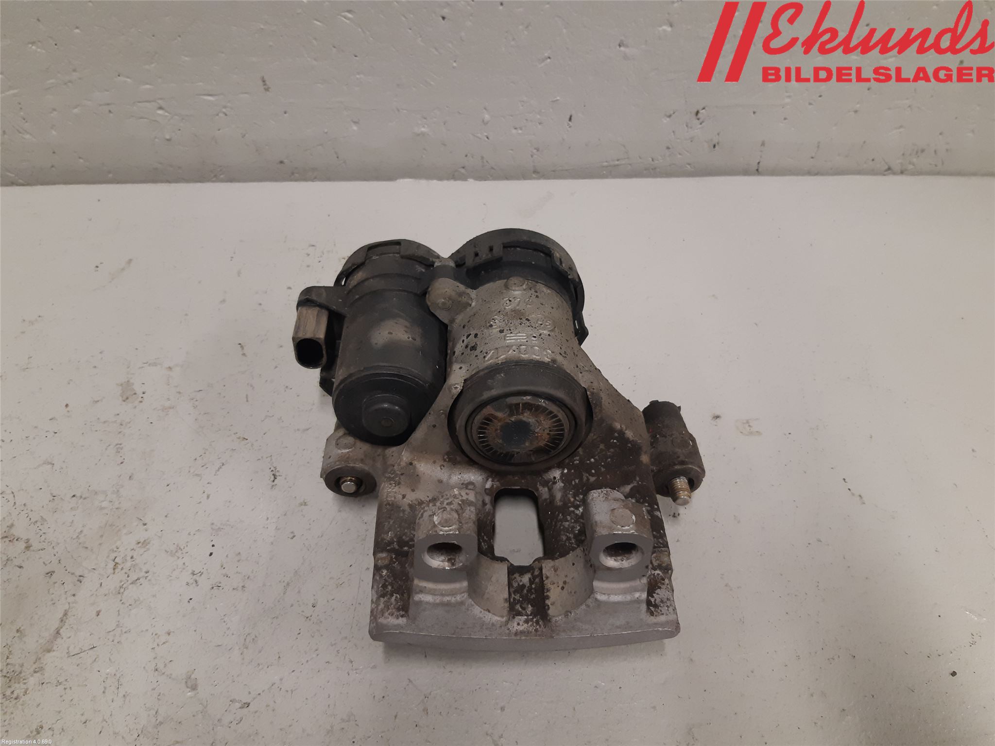 Mercedes-Benz MB C-KLASS (W205) 14-21 Bromsok Bak Höger