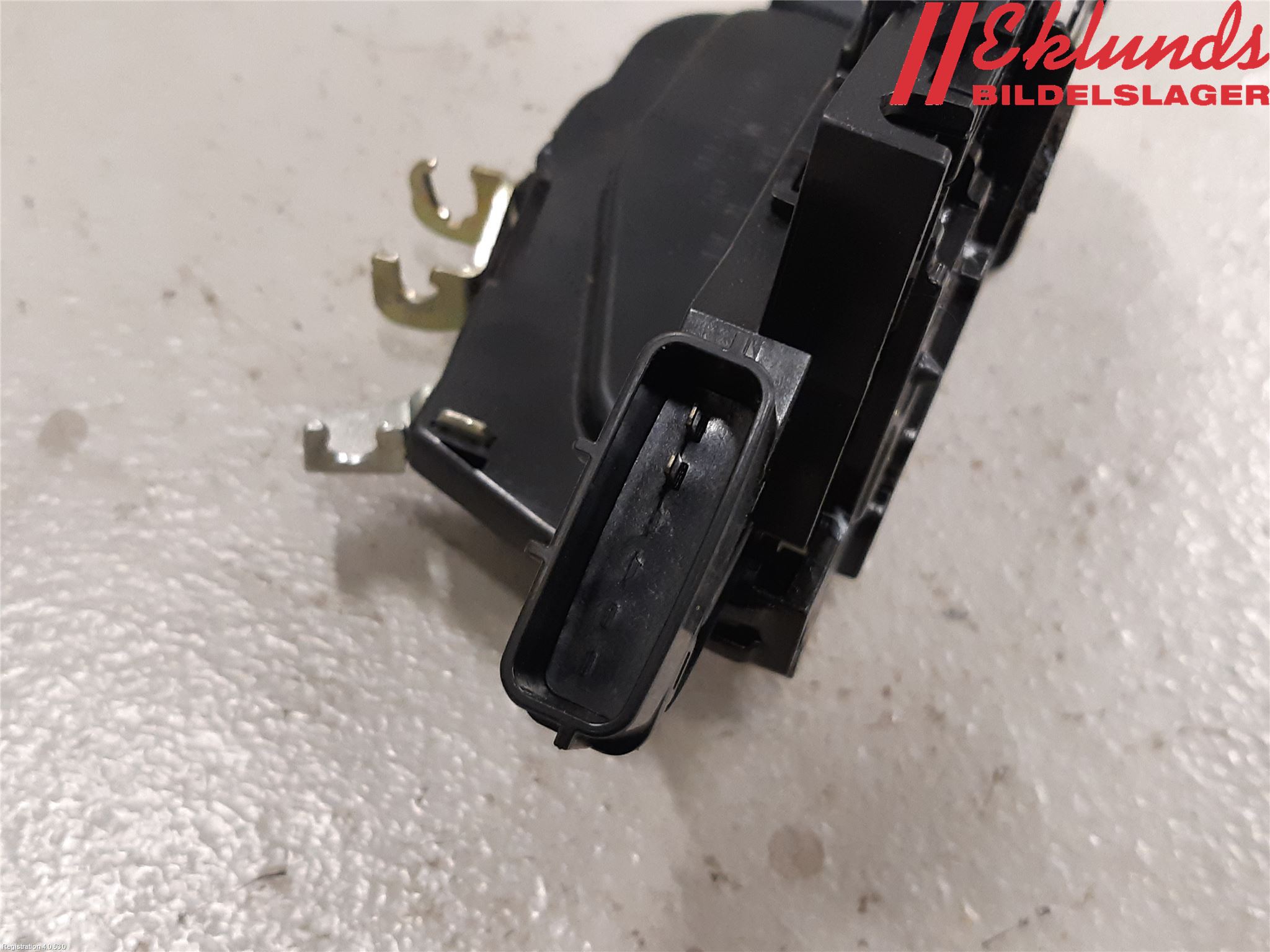 Nissan LEAF 11-17 Låskista-Dörrlås