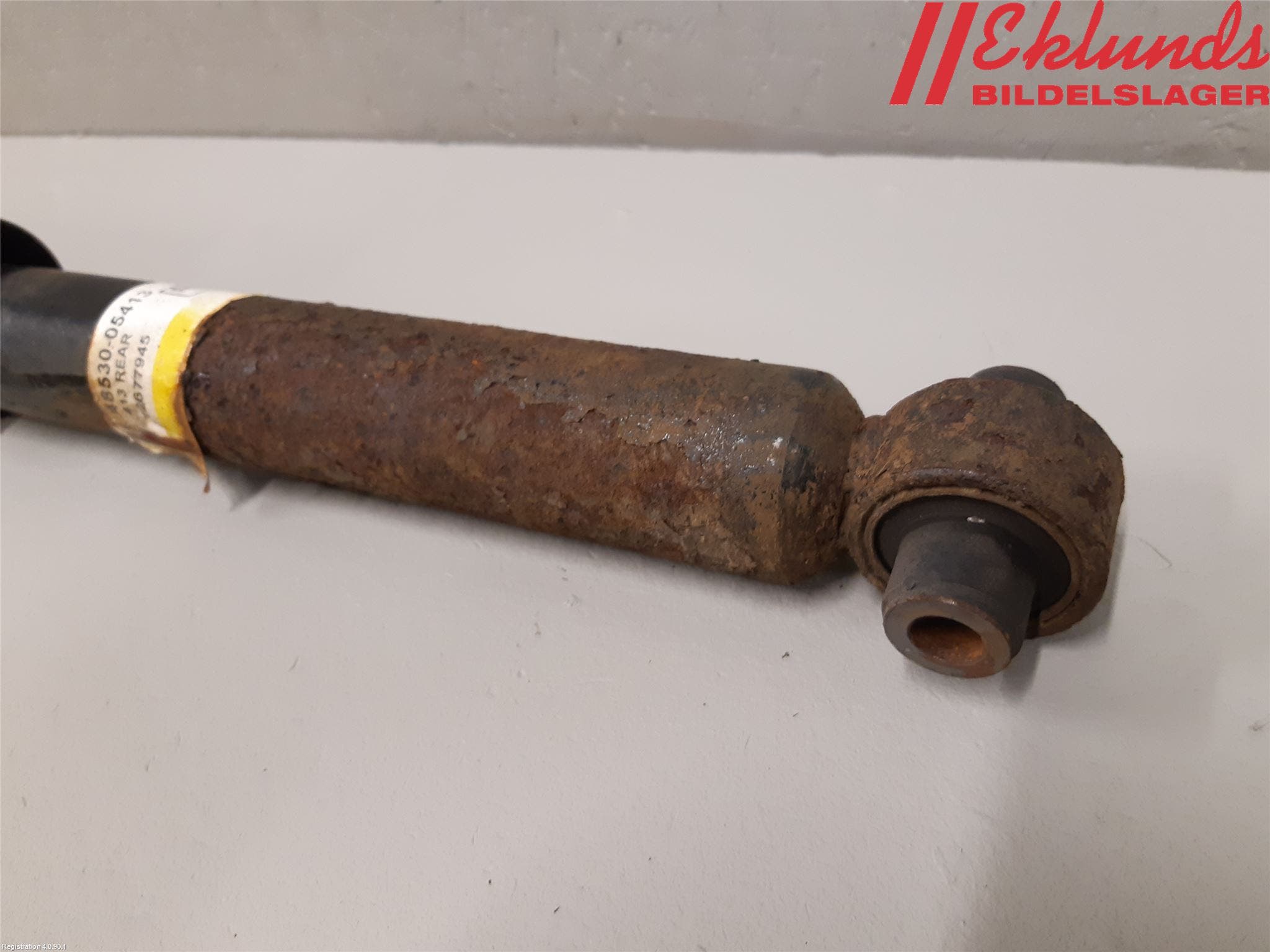 Toyota AVENSIS 09-15 Stötdämpare Bak