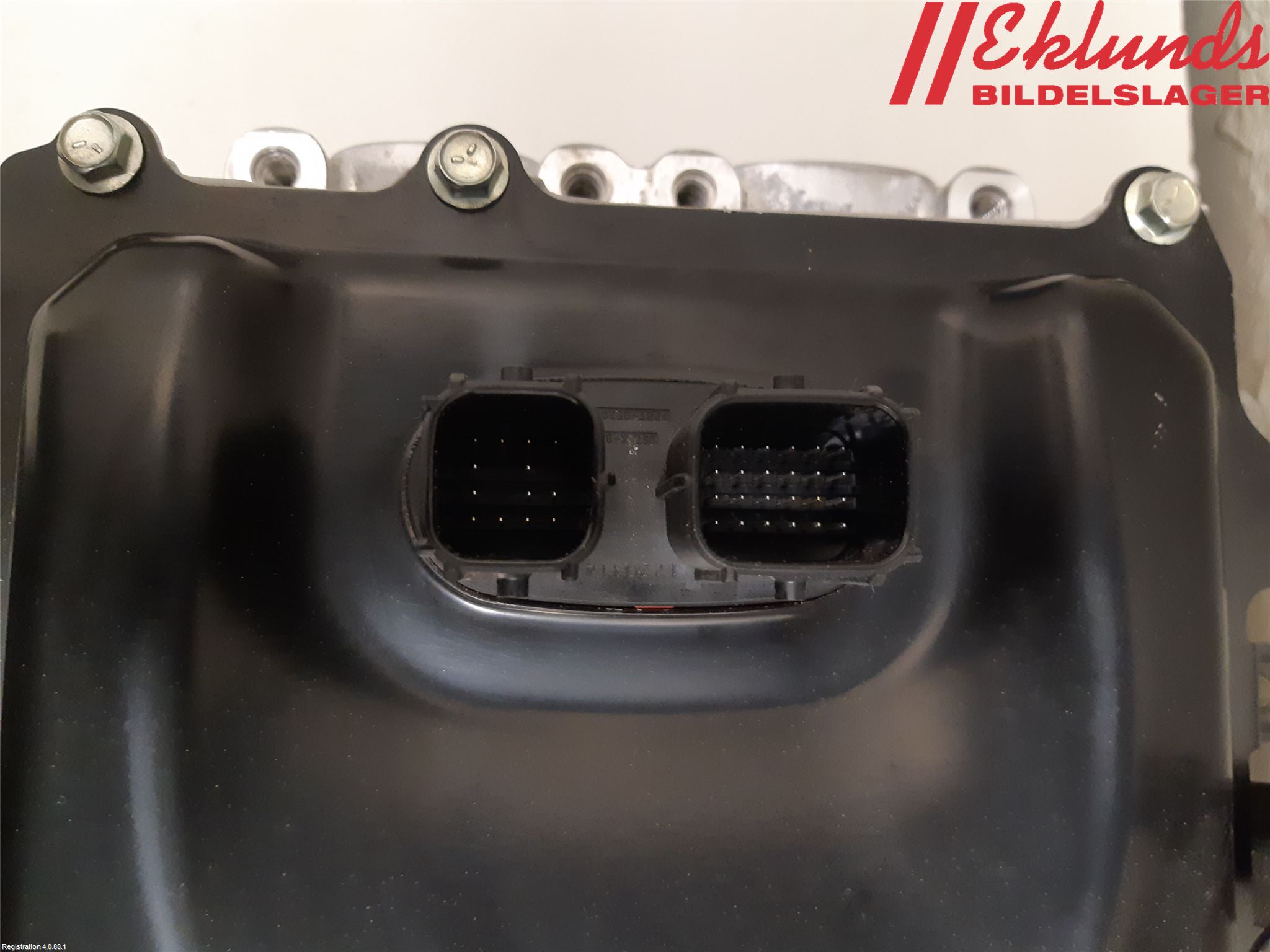 Toyota YARIS XP21 20- Inverter Hybrid