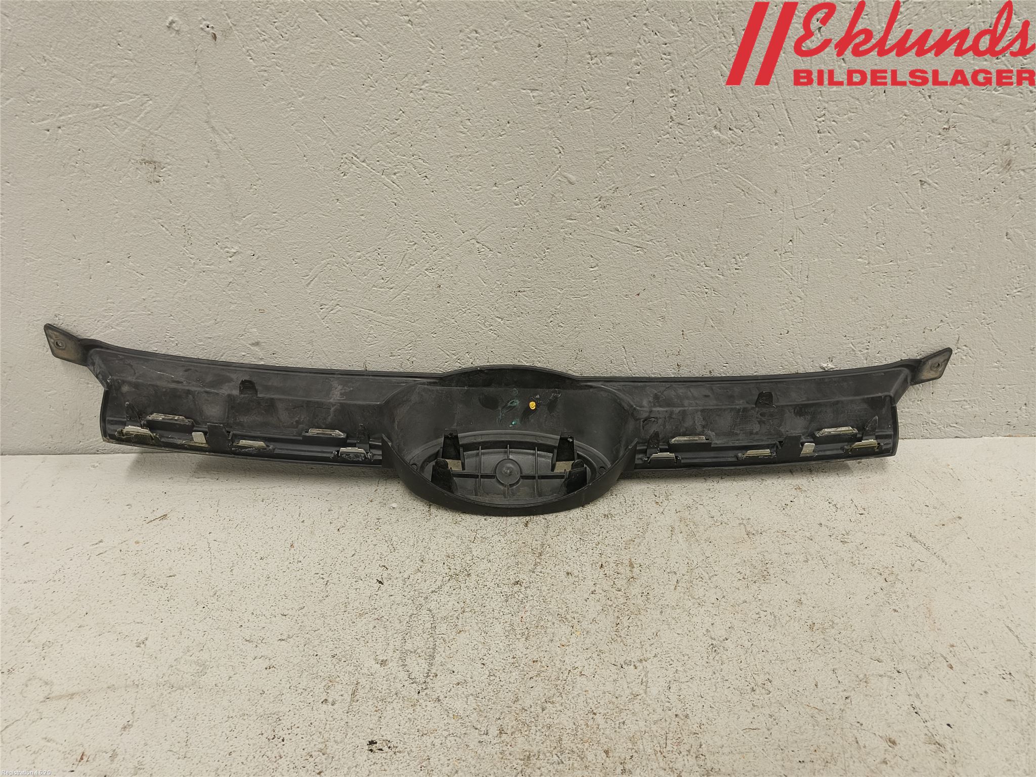 Ford FOCUS 11-14 Grilldel Mitt