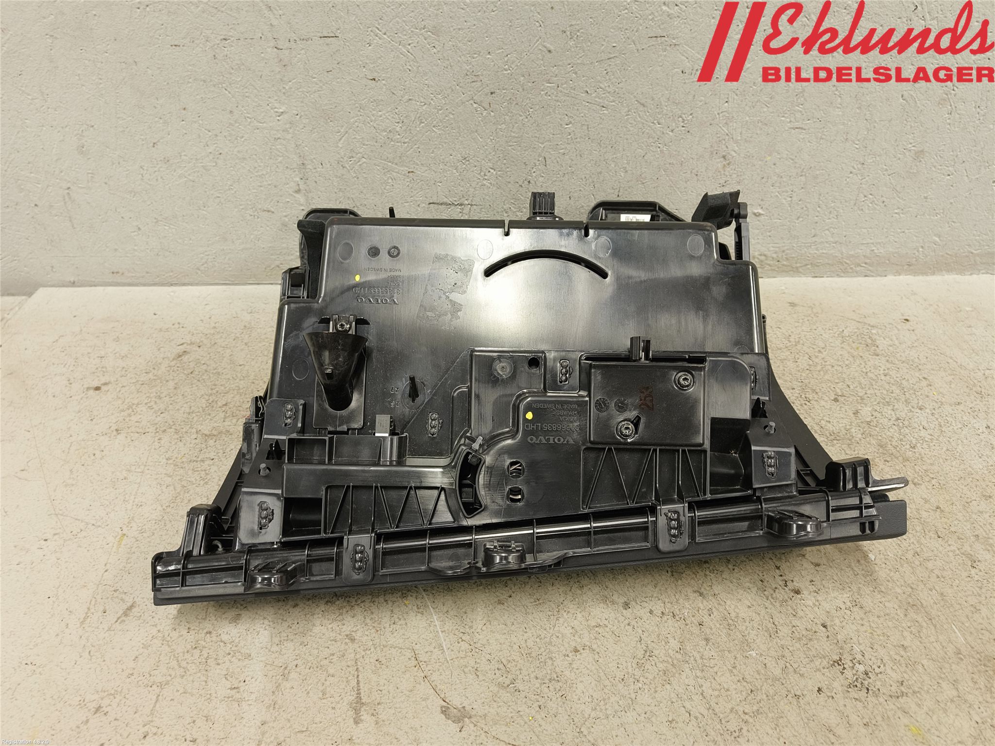 Volvo XC90/RECHARGE 16- Handskfack