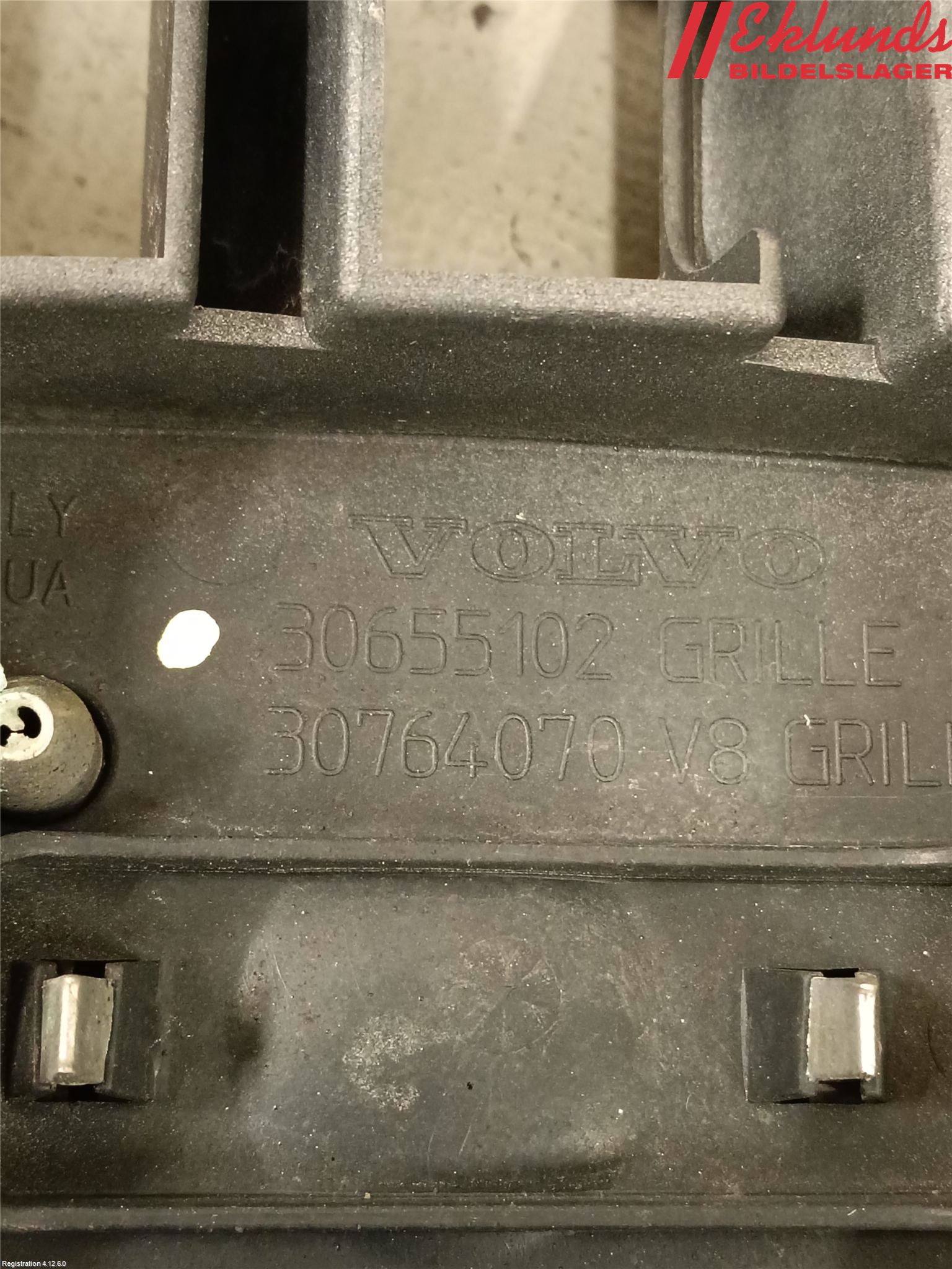 Volvo S80 07-13 Grill Komp