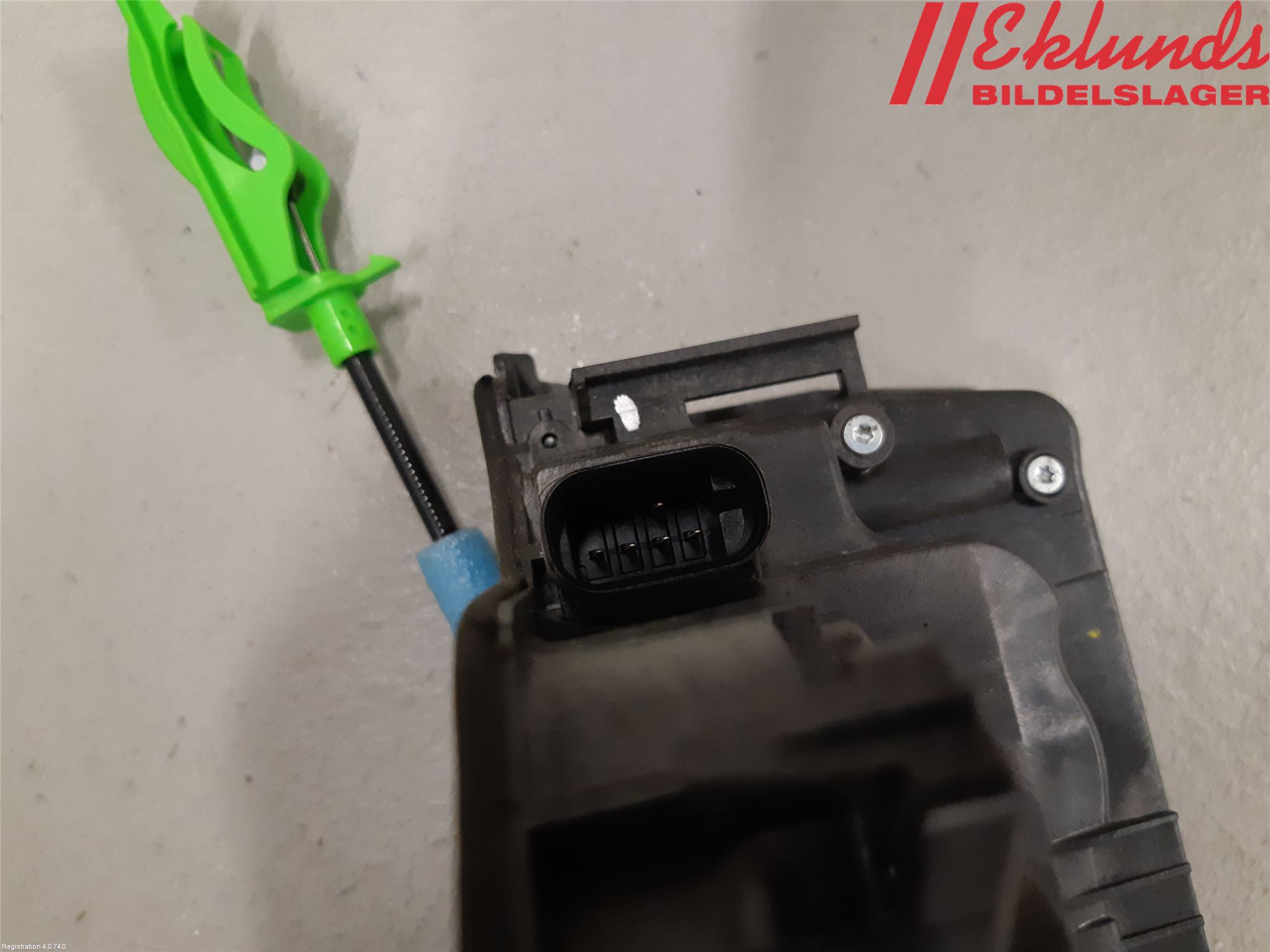 BMW 2 F45 Active Tourer 14-21 Låskista-Dörrlås